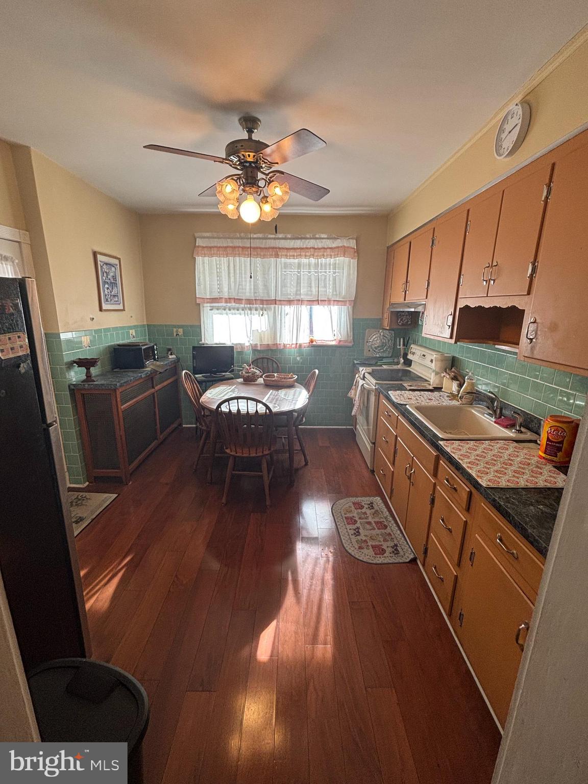 MAYFAIR - Residential