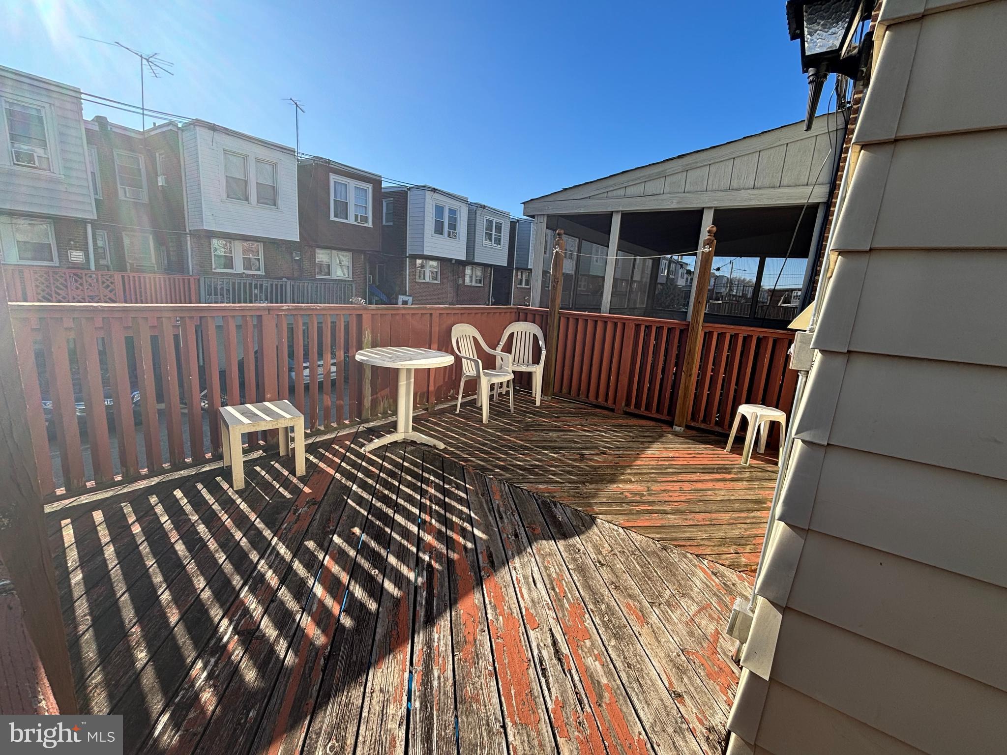 MAYFAIR - Residential