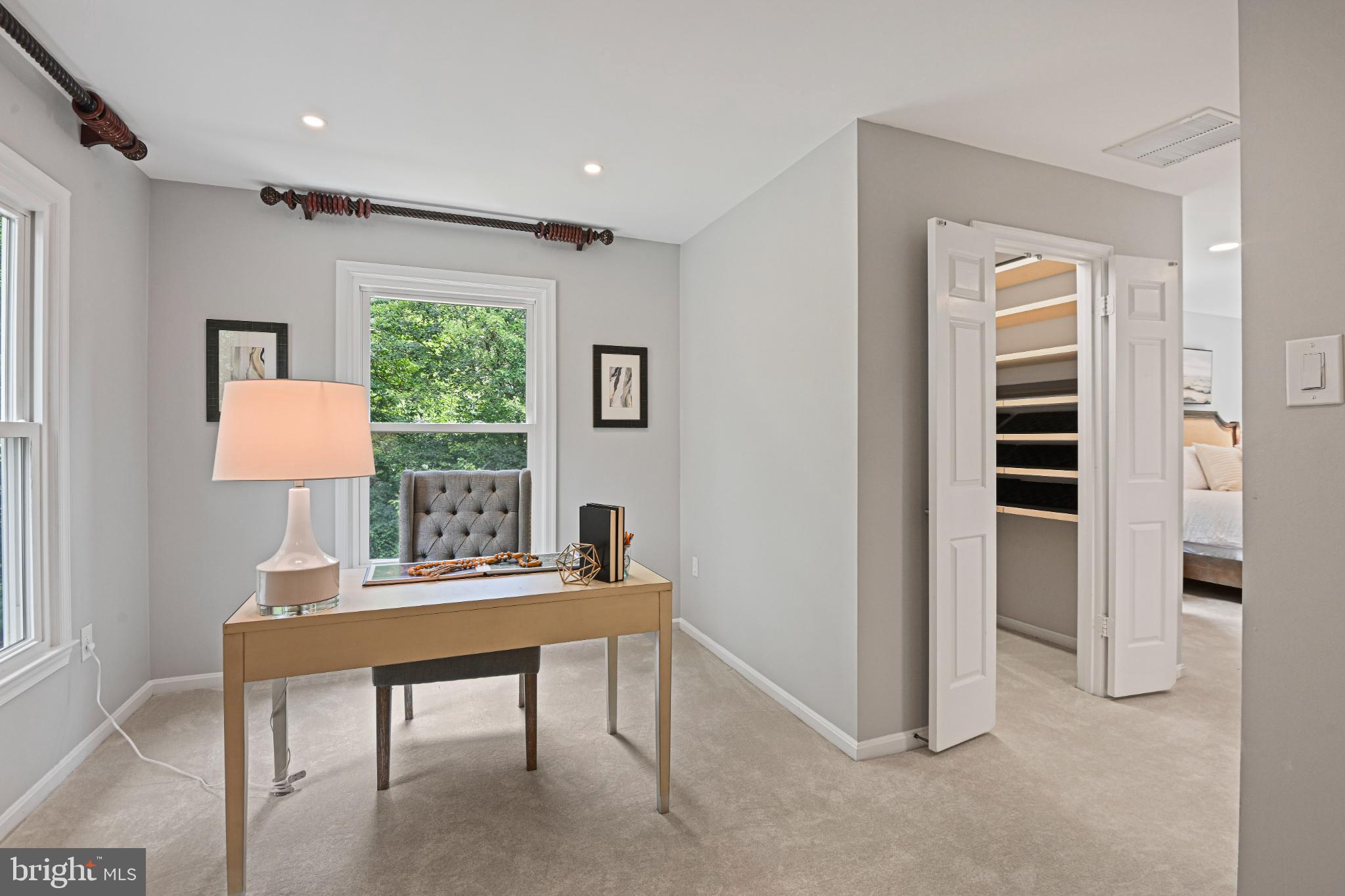 HICKORY CREEK - Residential