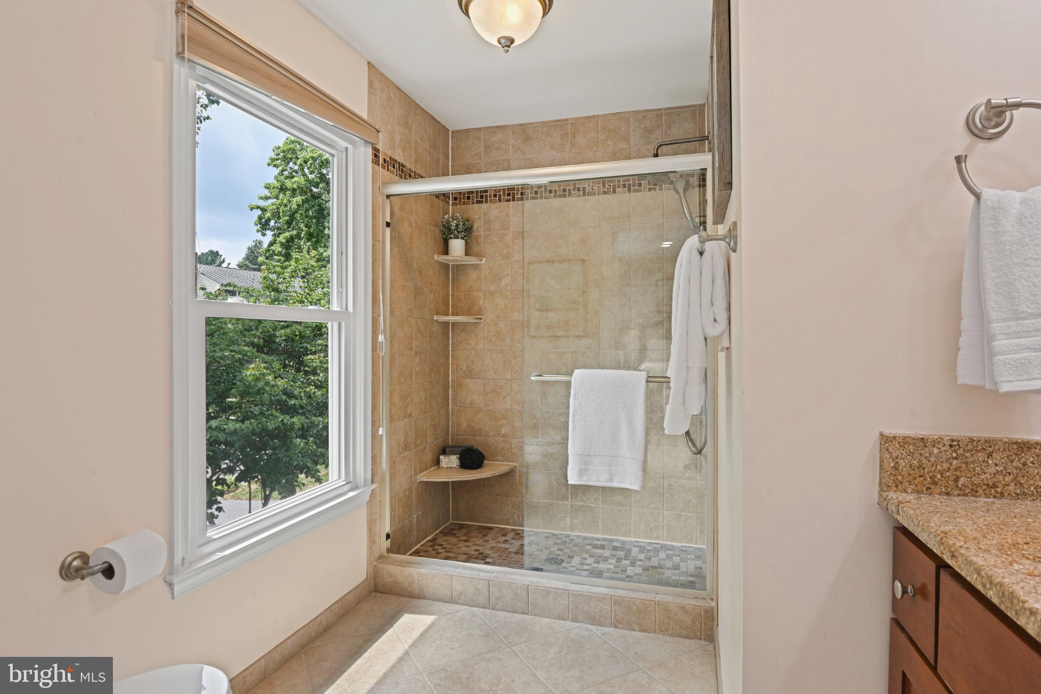 HICKORY CREEK - Residential