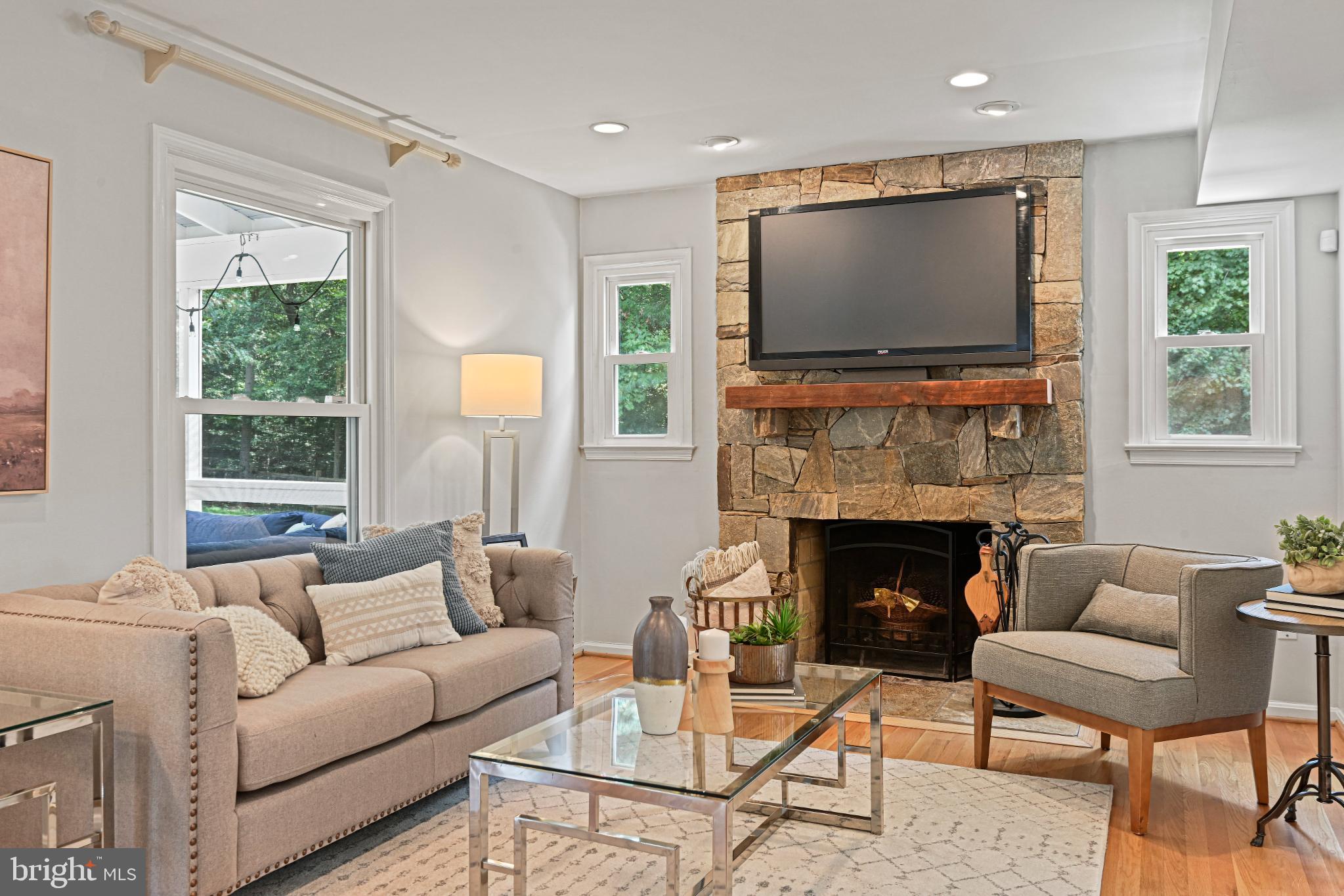 HICKORY CREEK - Residential