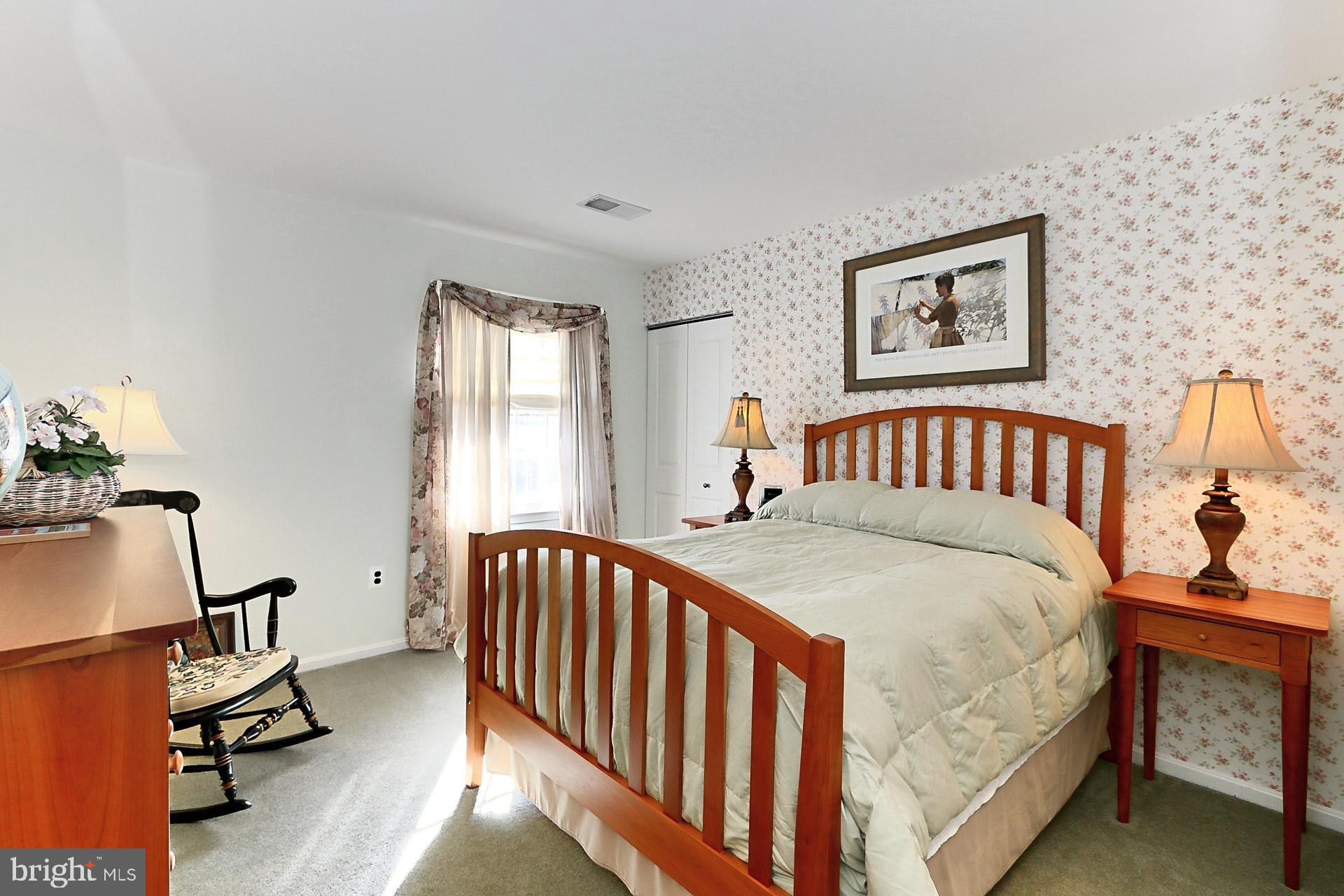 MIDDLERIDGE - Residential