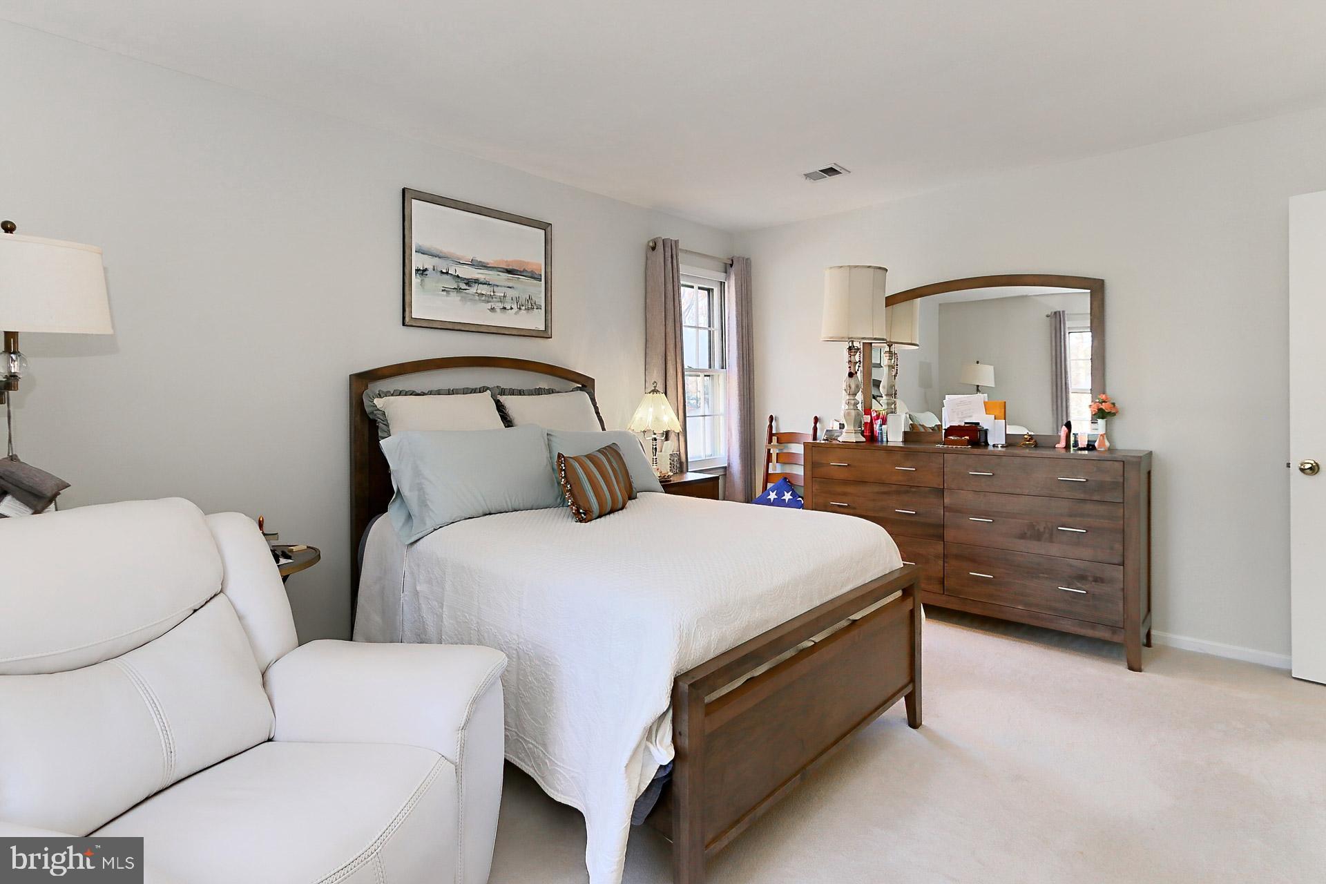 MIDDLERIDGE - Residential