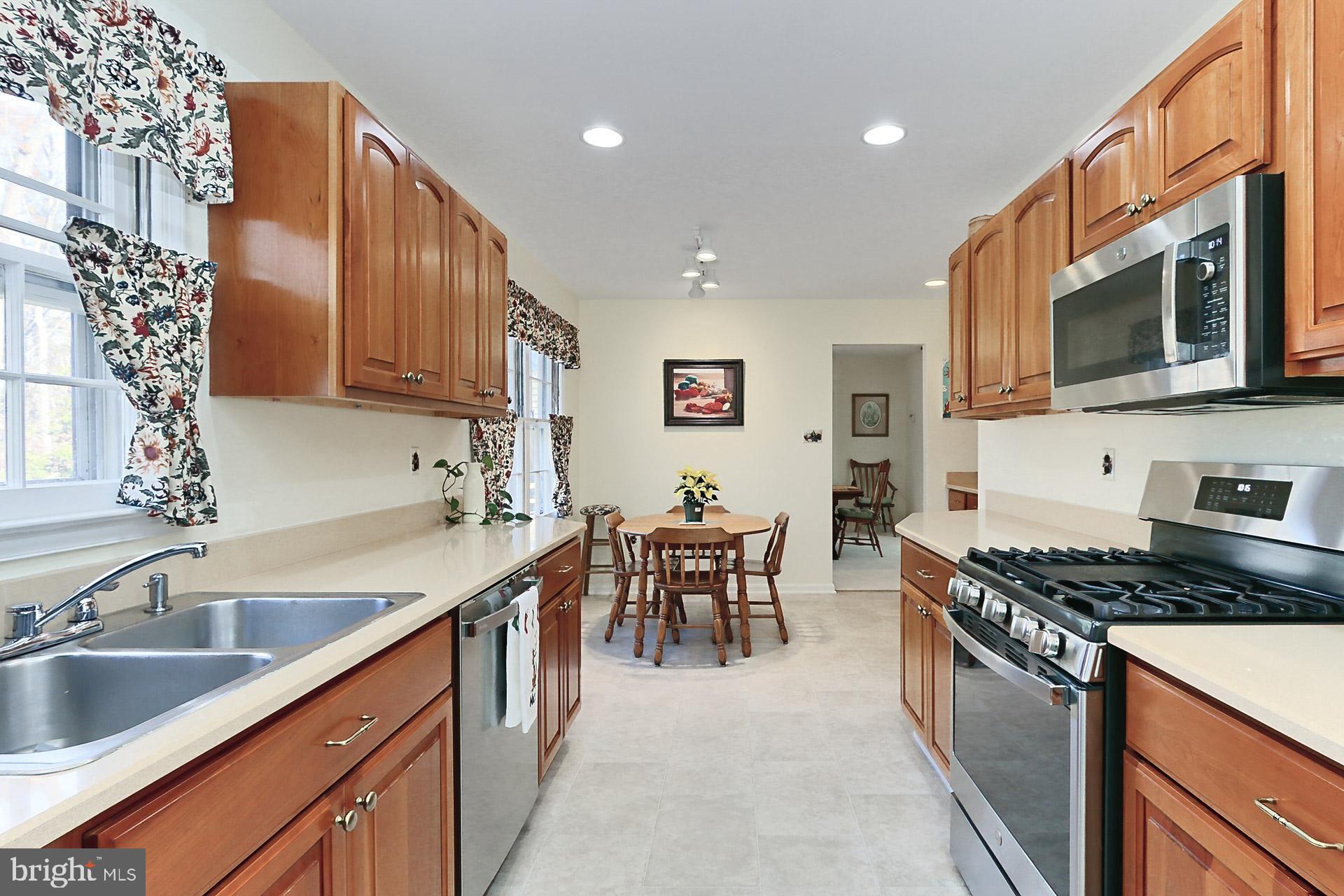 MIDDLERIDGE - Residential