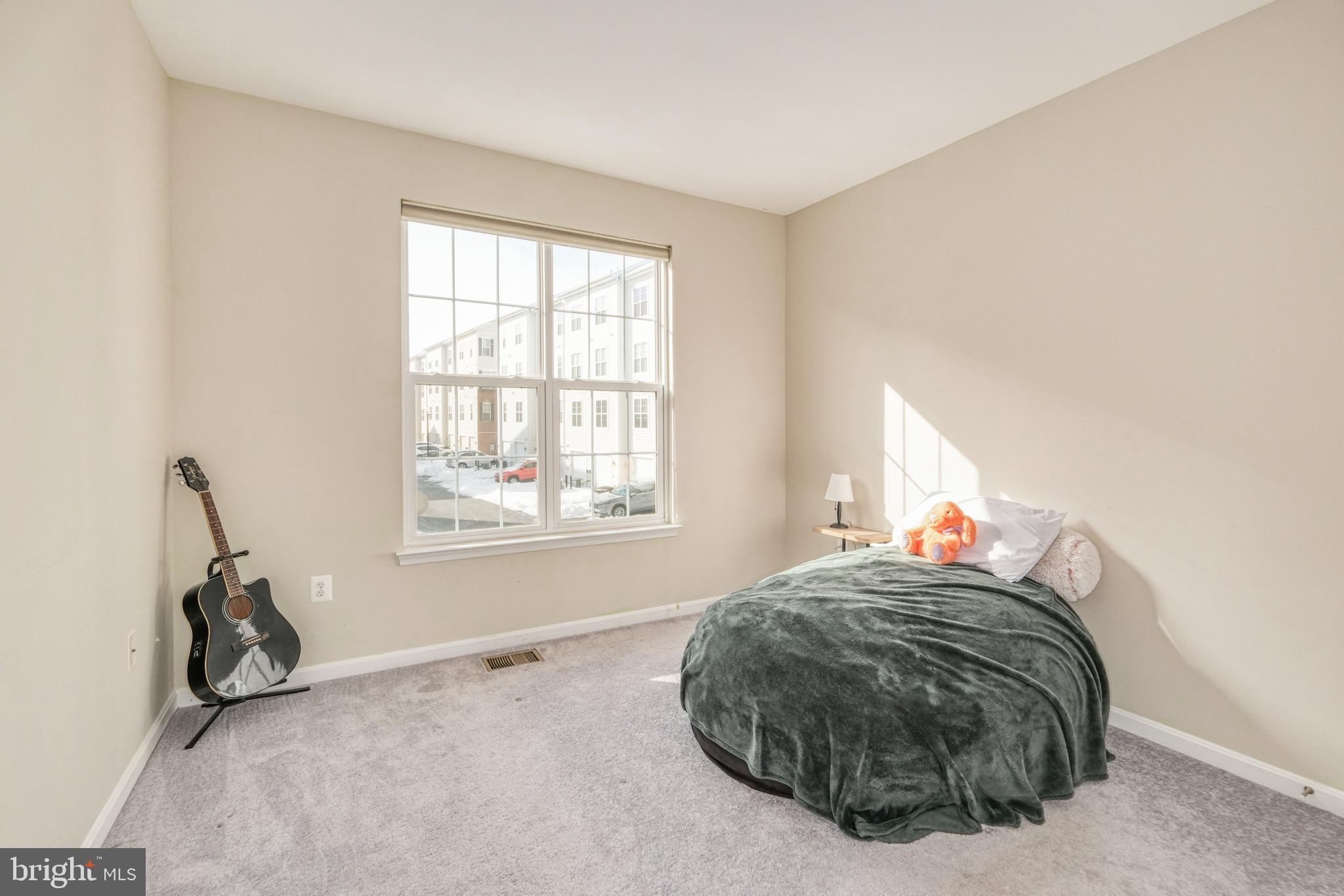 LEE SQUARE - Residential