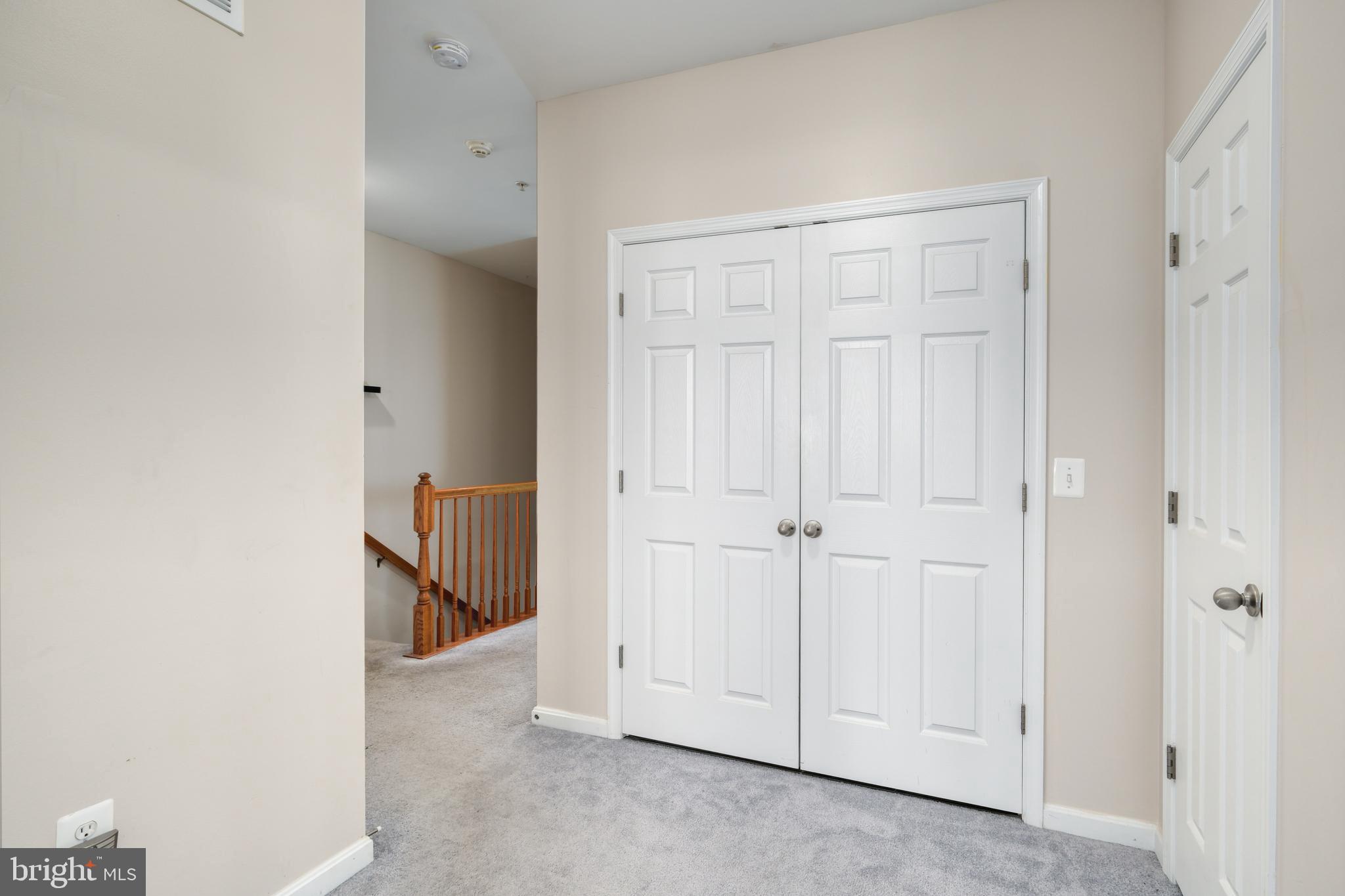 LEE SQUARE - Residential