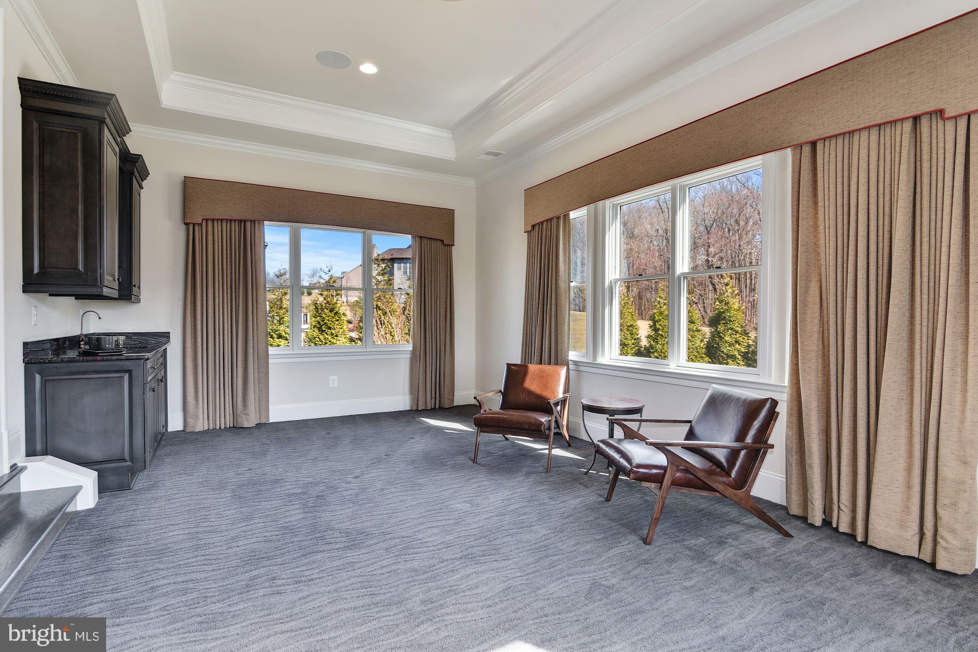 RIVERWOOD - Residential