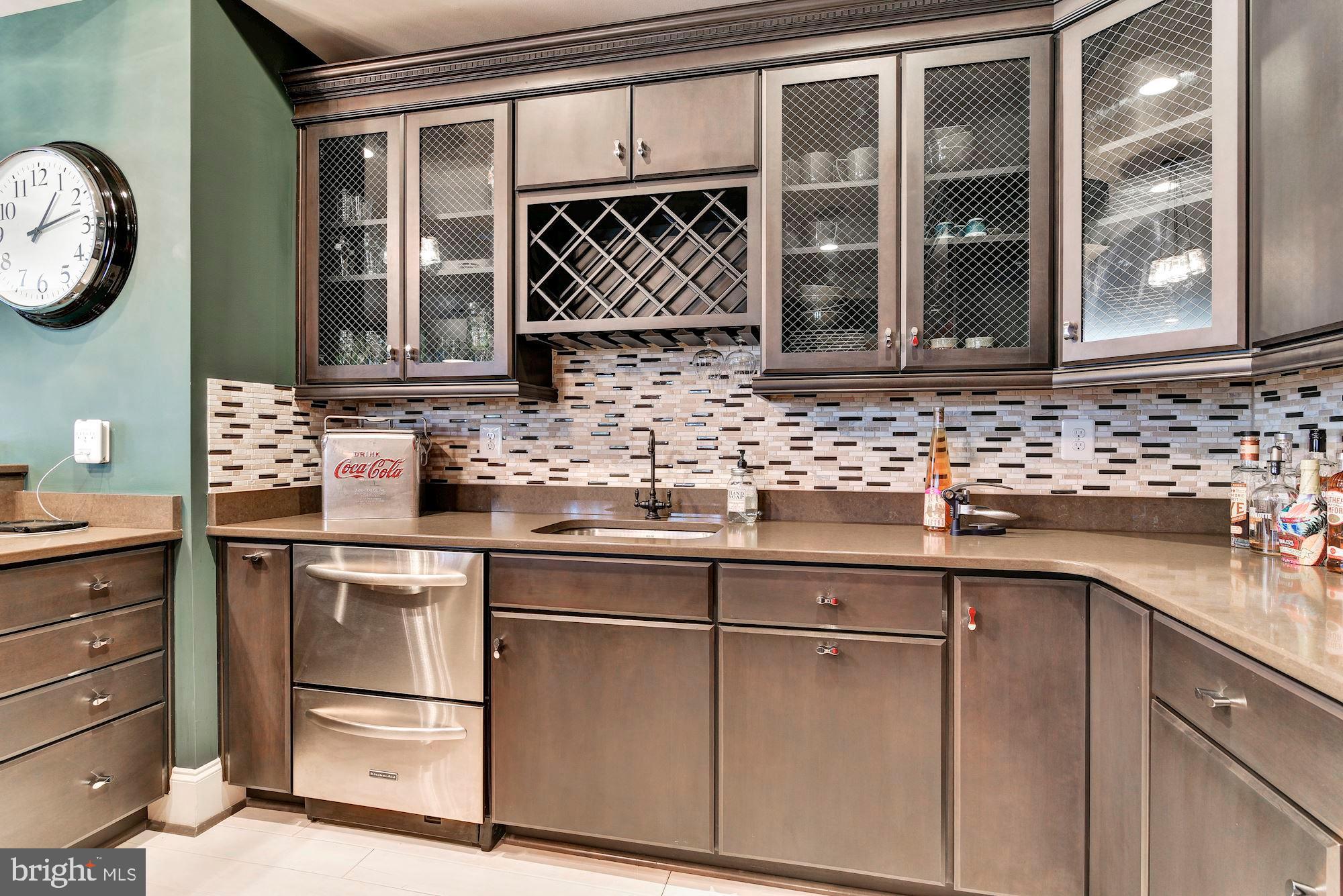 RIVERWOOD - Residential