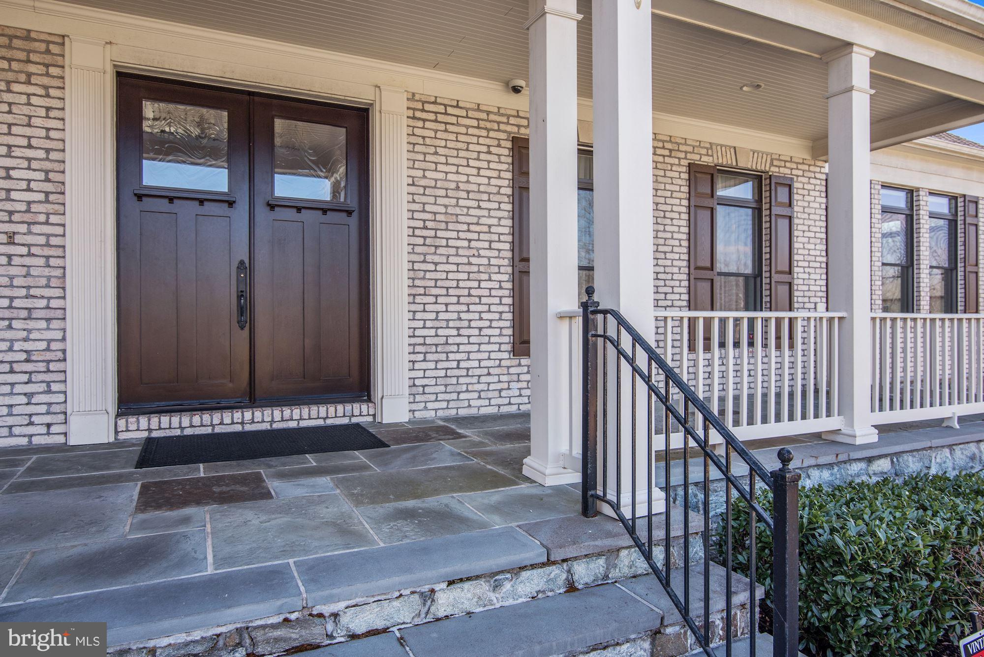 RIVERWOOD - Residential