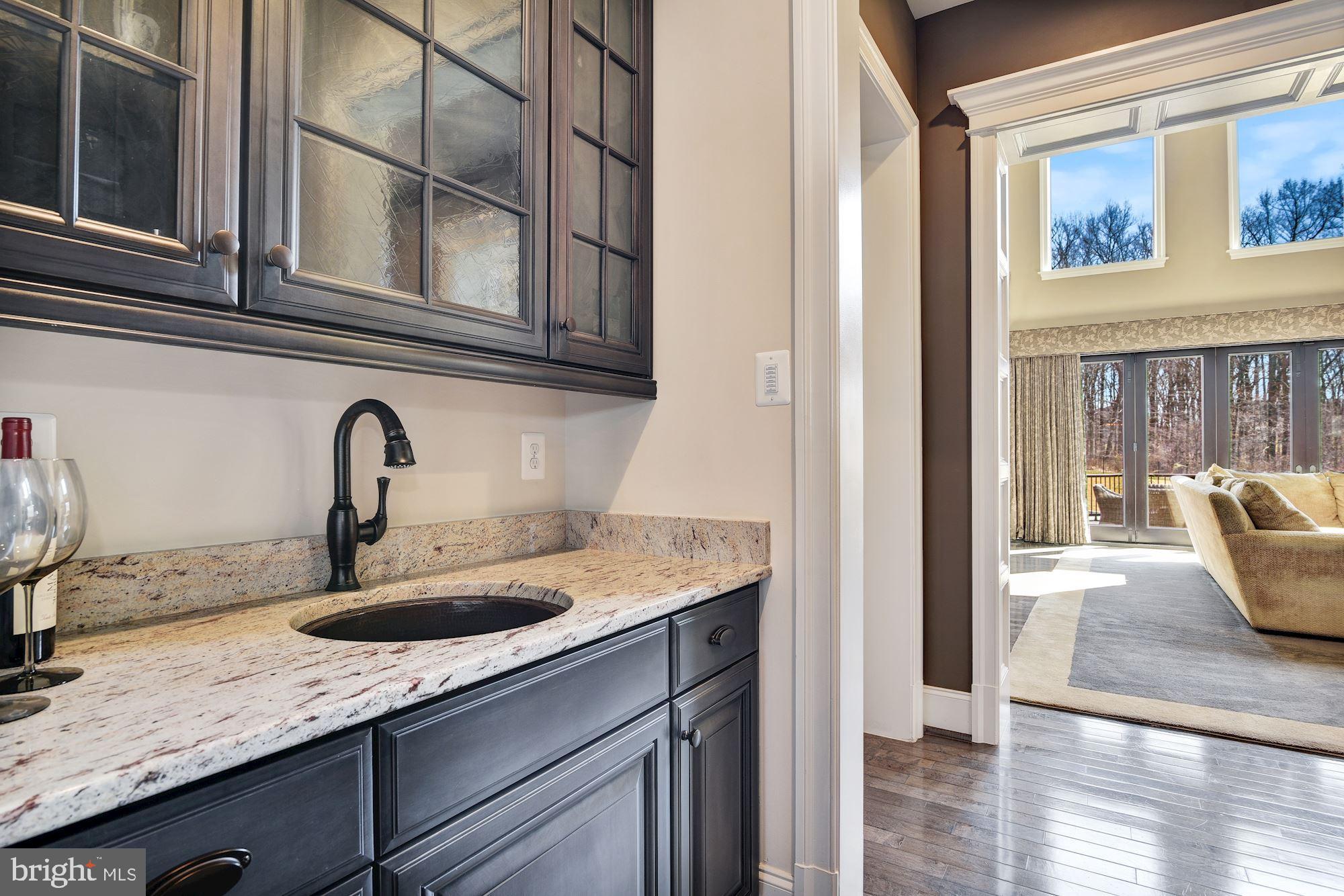 RIVERWOOD - Residential