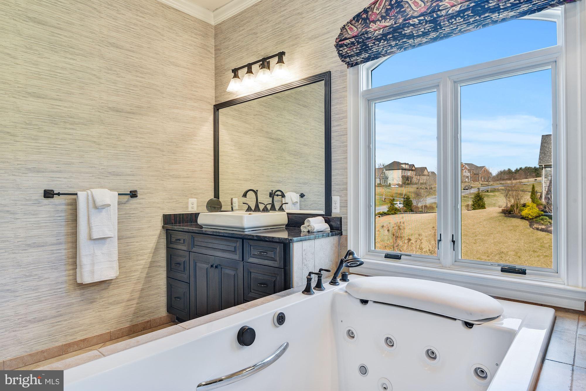 RIVERWOOD - Residential