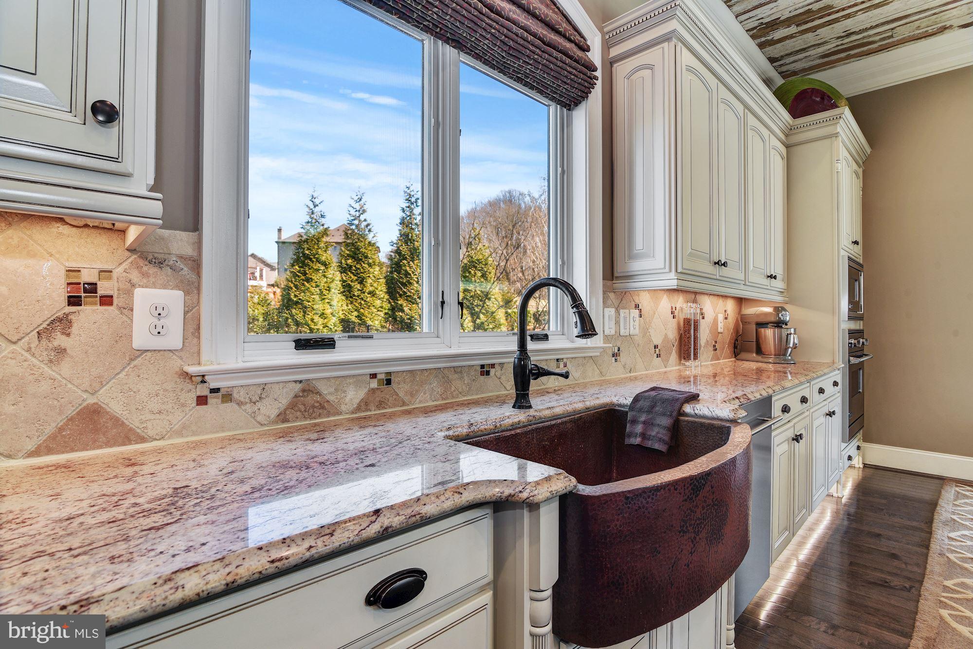 RIVERWOOD - Residential