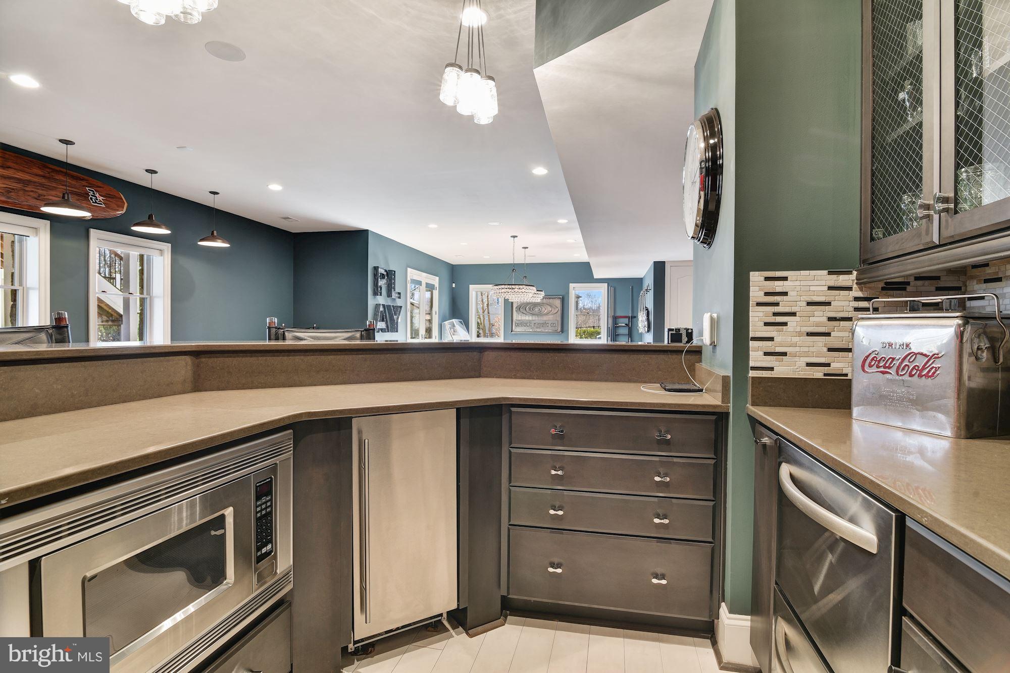 RIVERWOOD - Residential