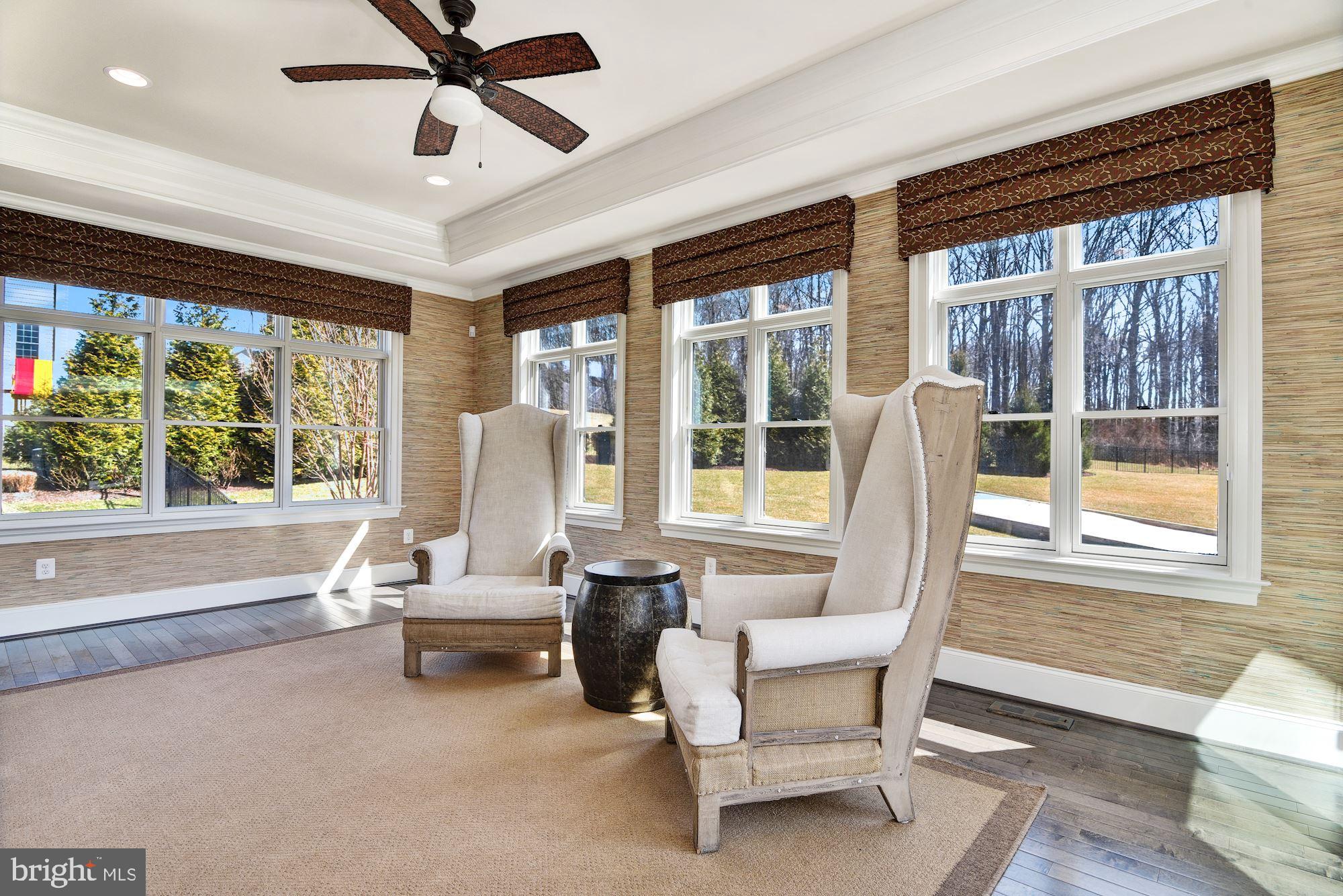 RIVERWOOD - Residential