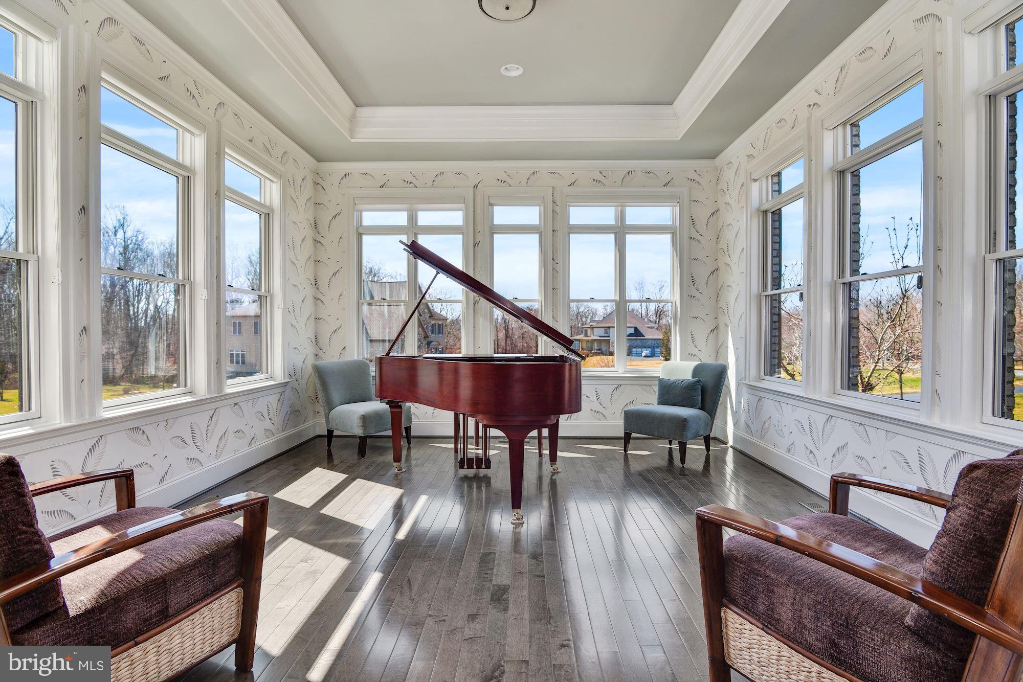 RIVERWOOD - Residential