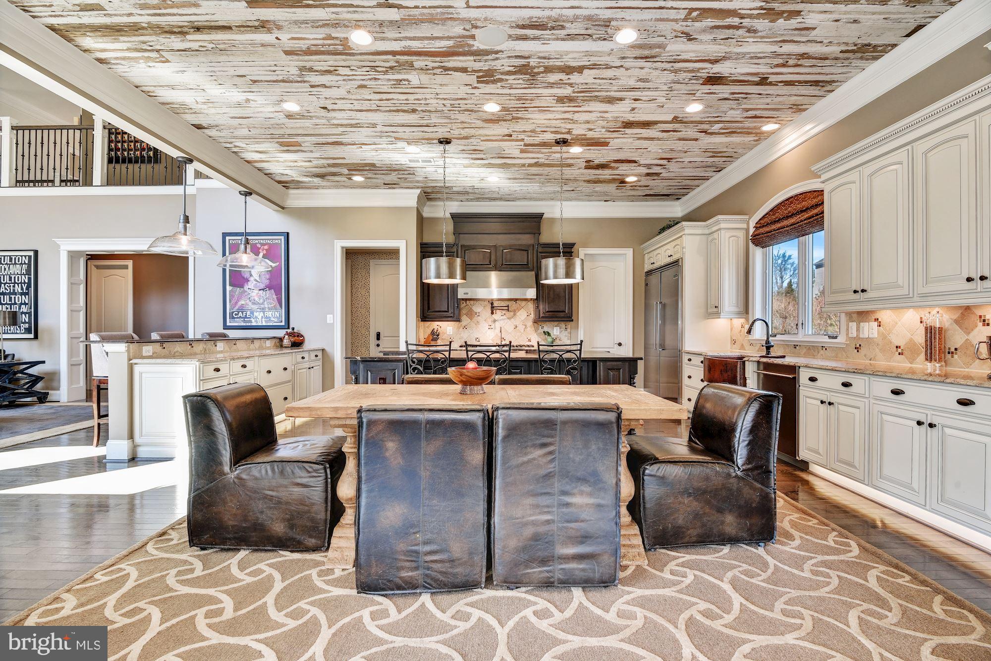 RIVERWOOD - Residential