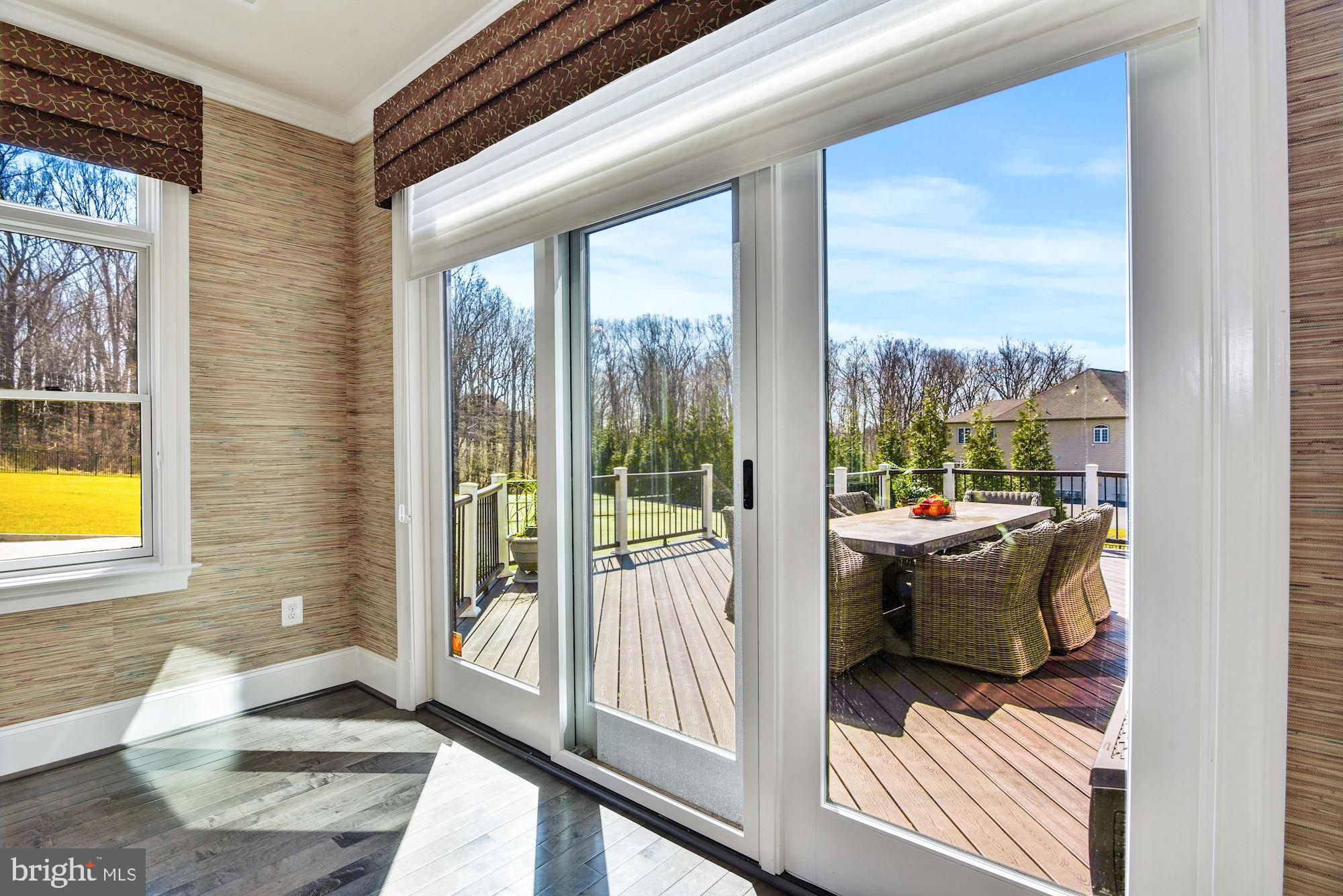 RIVERWOOD - Residential