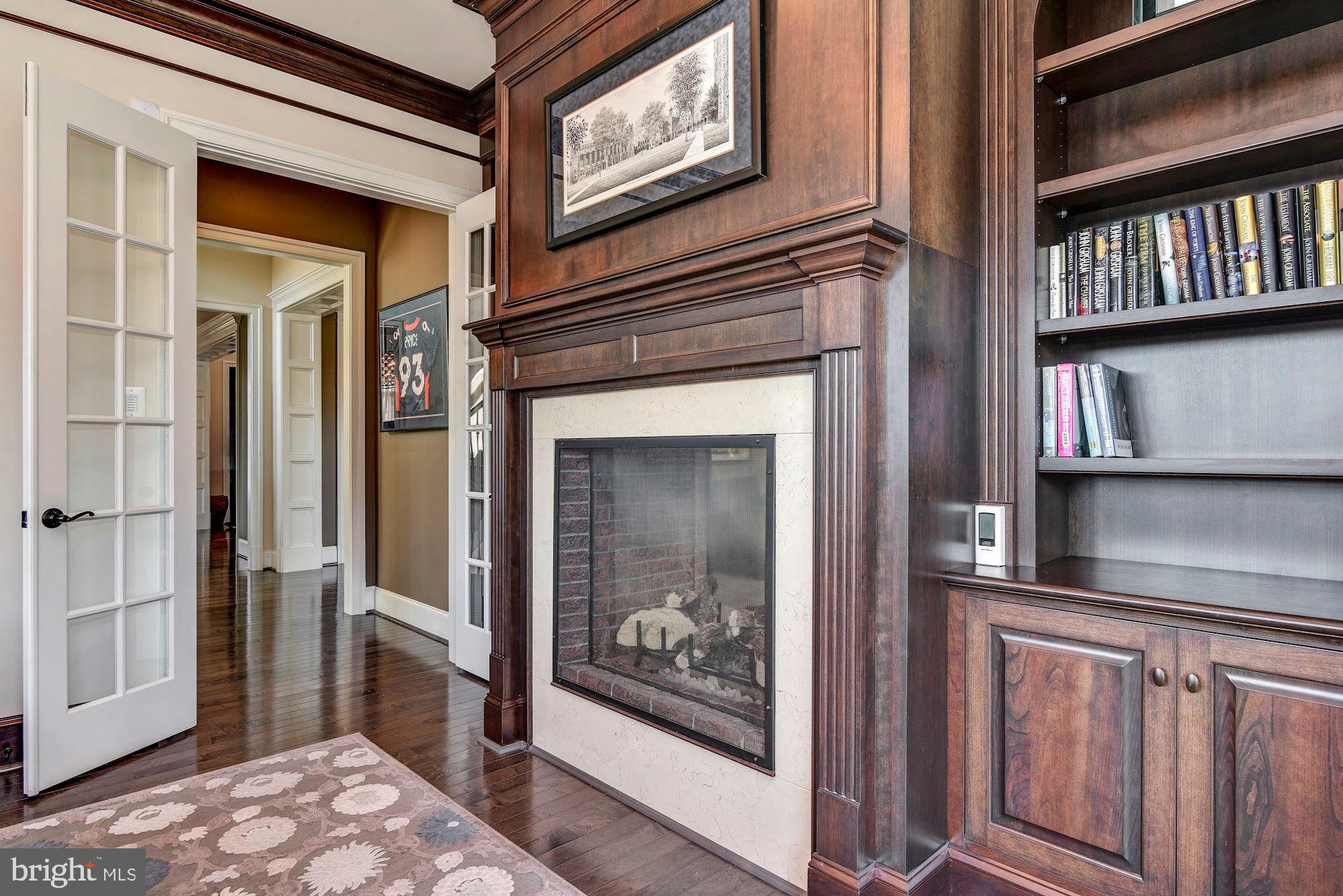 RIVERWOOD - Residential