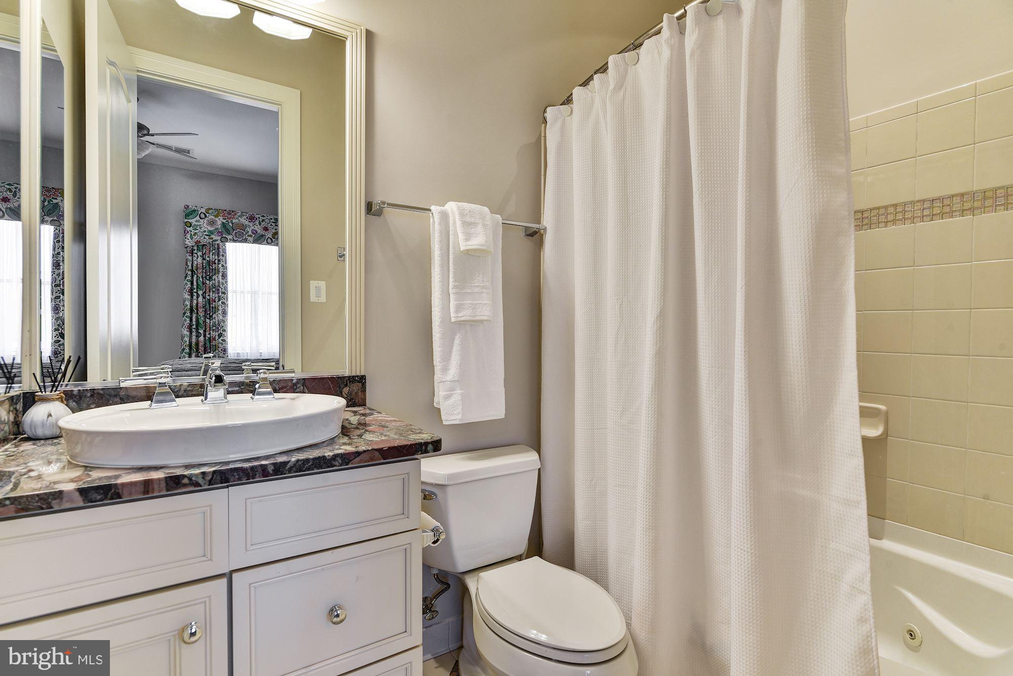 RIVERWOOD - Residential