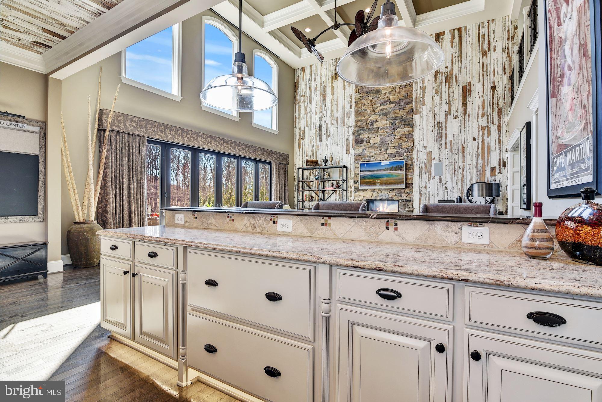 RIVERWOOD - Residential