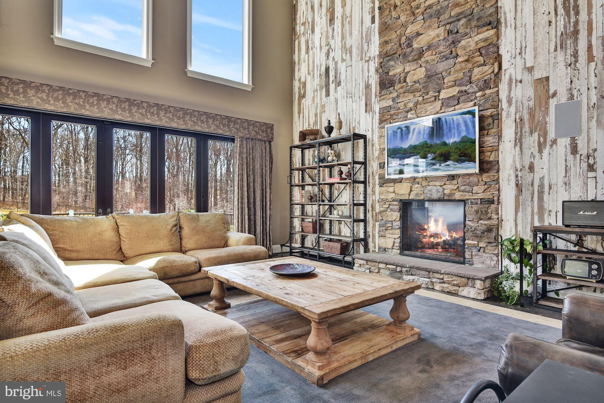 RIVERWOOD - Residential