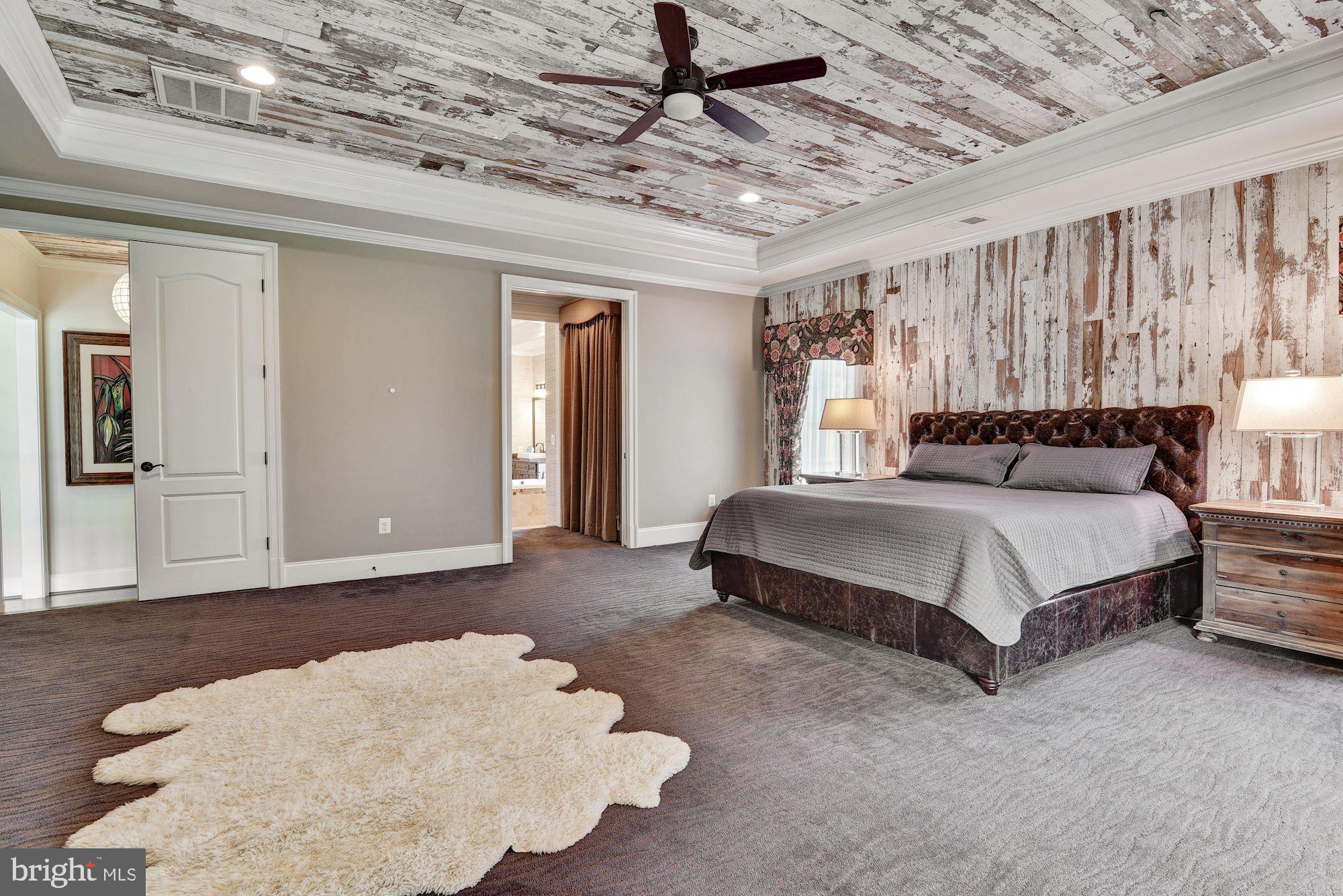 RIVERWOOD - Residential