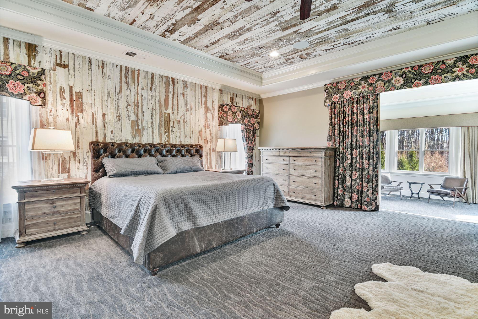 RIVERWOOD - Residential