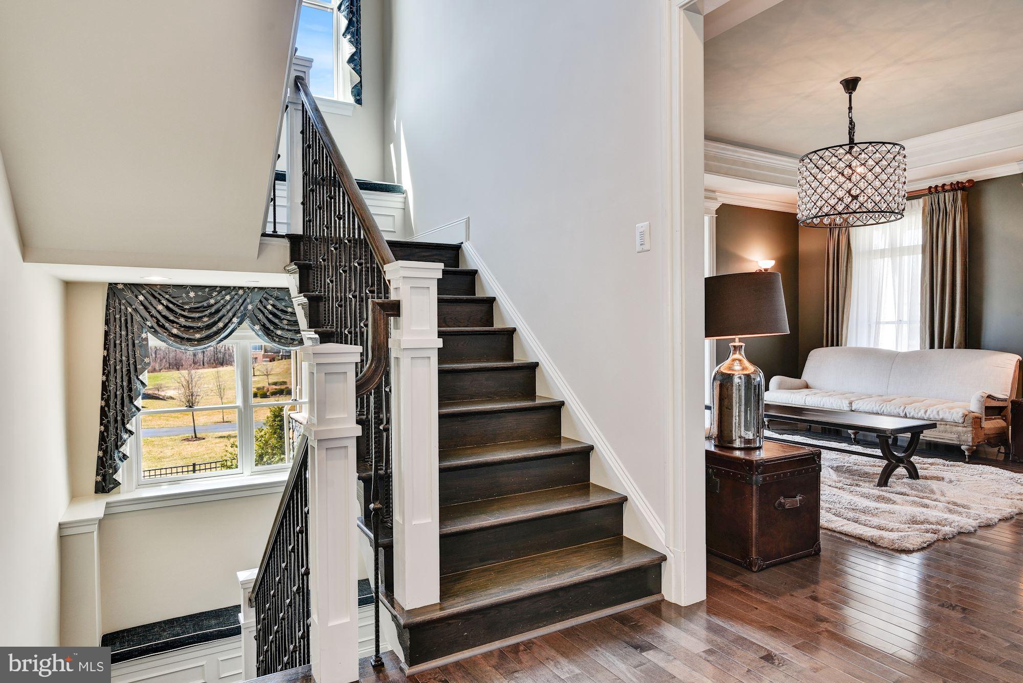 RIVERWOOD - Residential