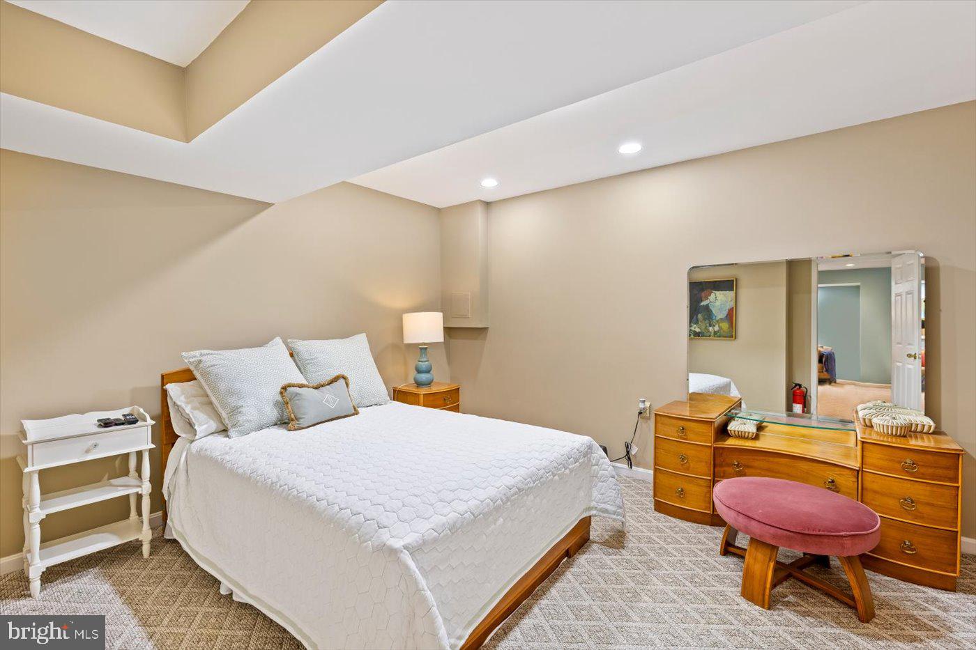 TRAPPERS DEN - Residential