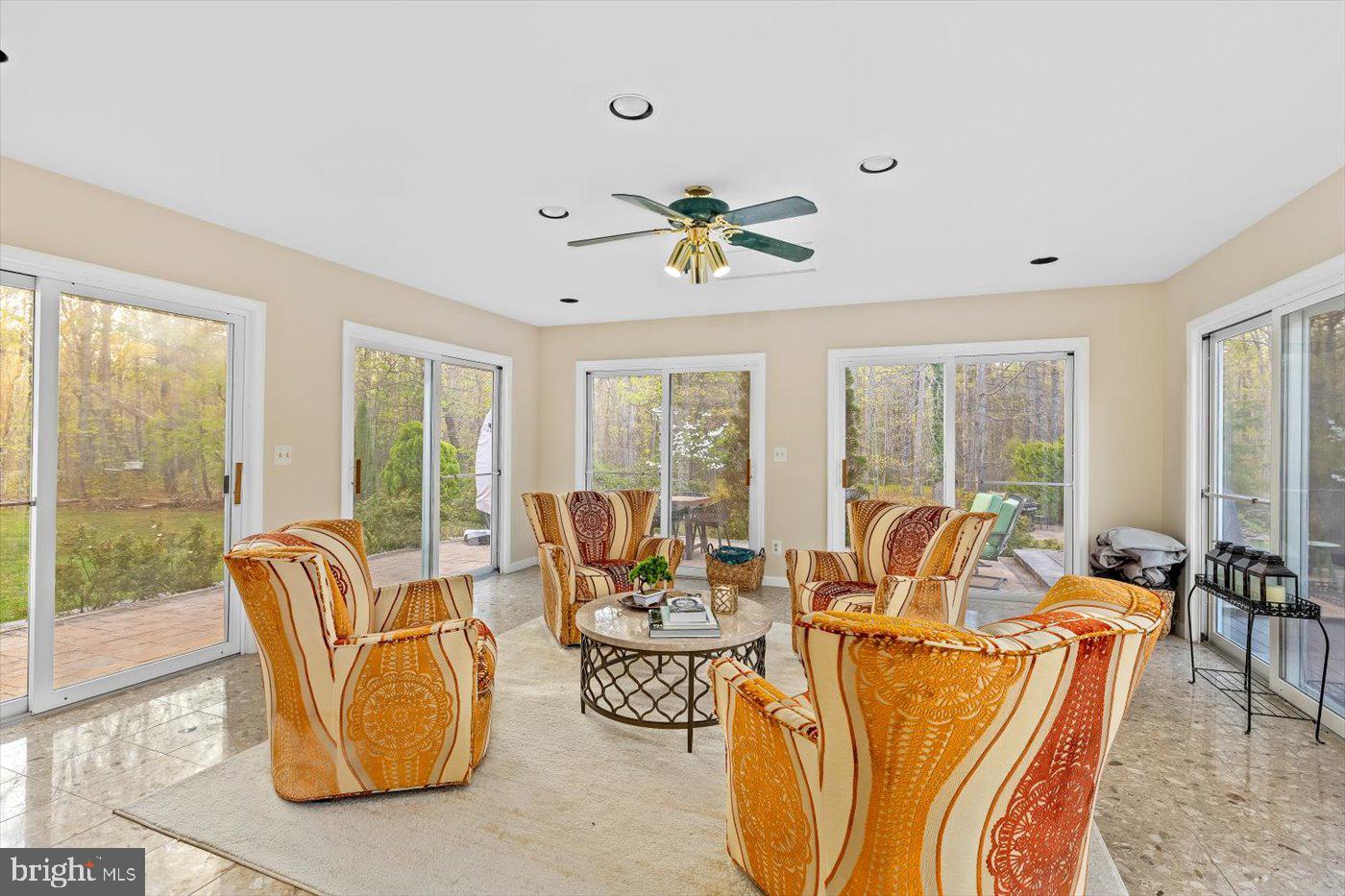 TRAPPERS DEN - Residential