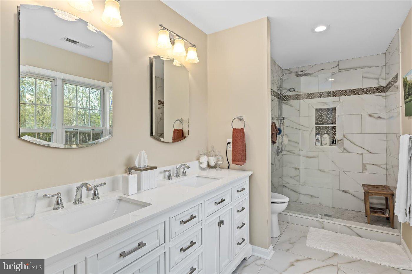 TRAPPERS DEN - Residential