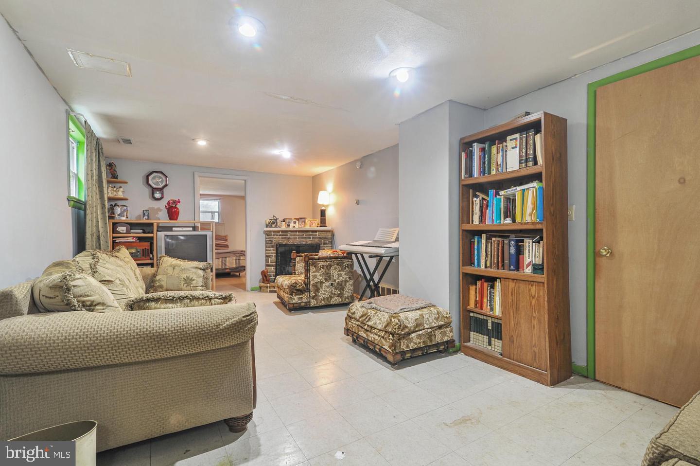 TOWNE POINT - Residential