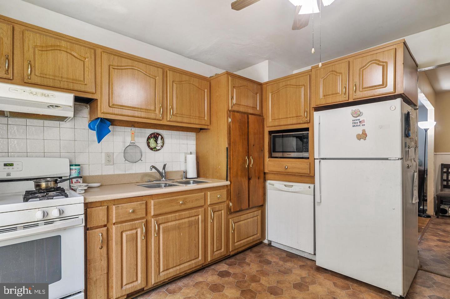 TOWNE POINT - Residential