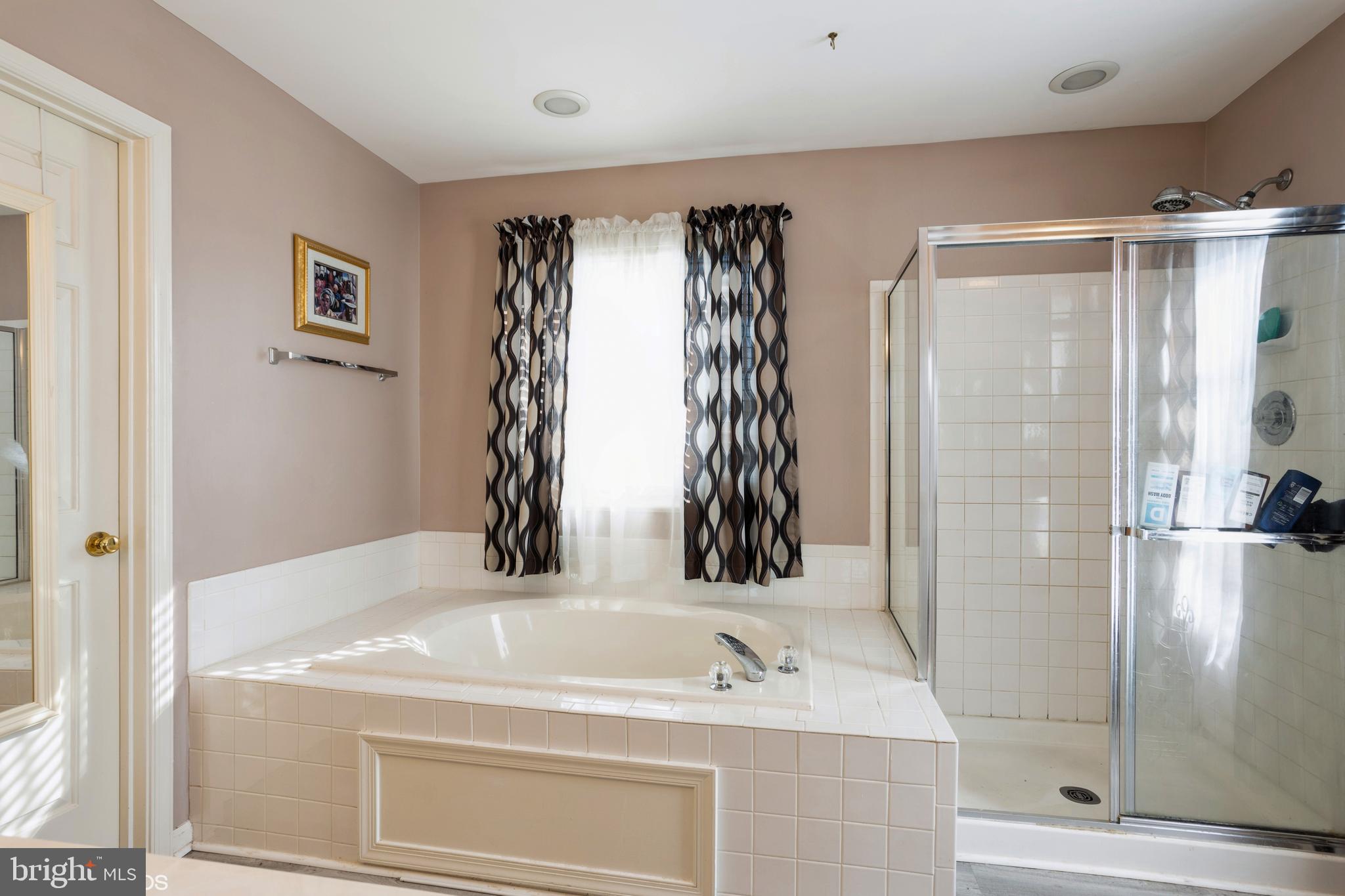 PERRYWOOD - Residential