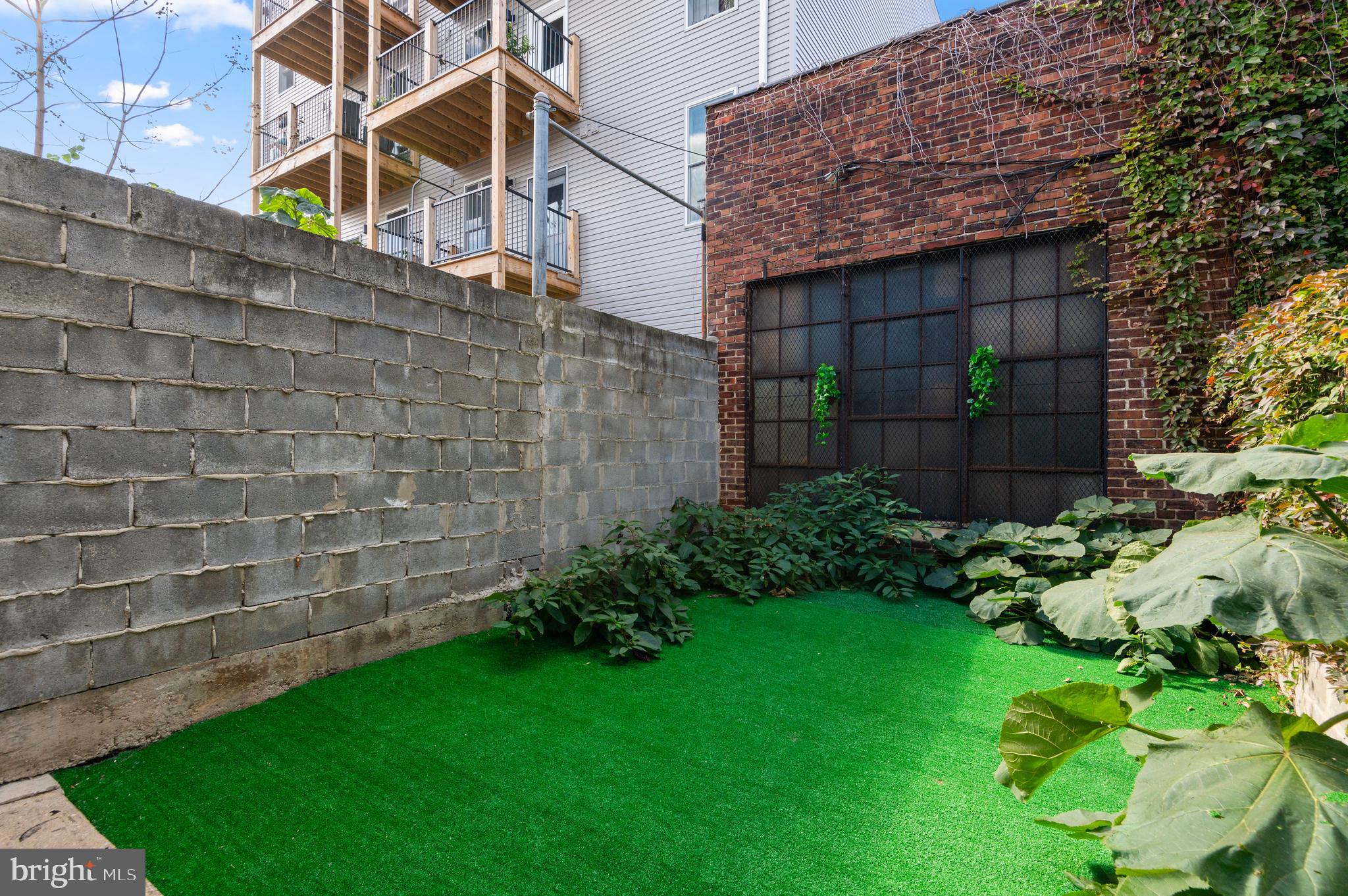 NORRIS SQUARE - Residential