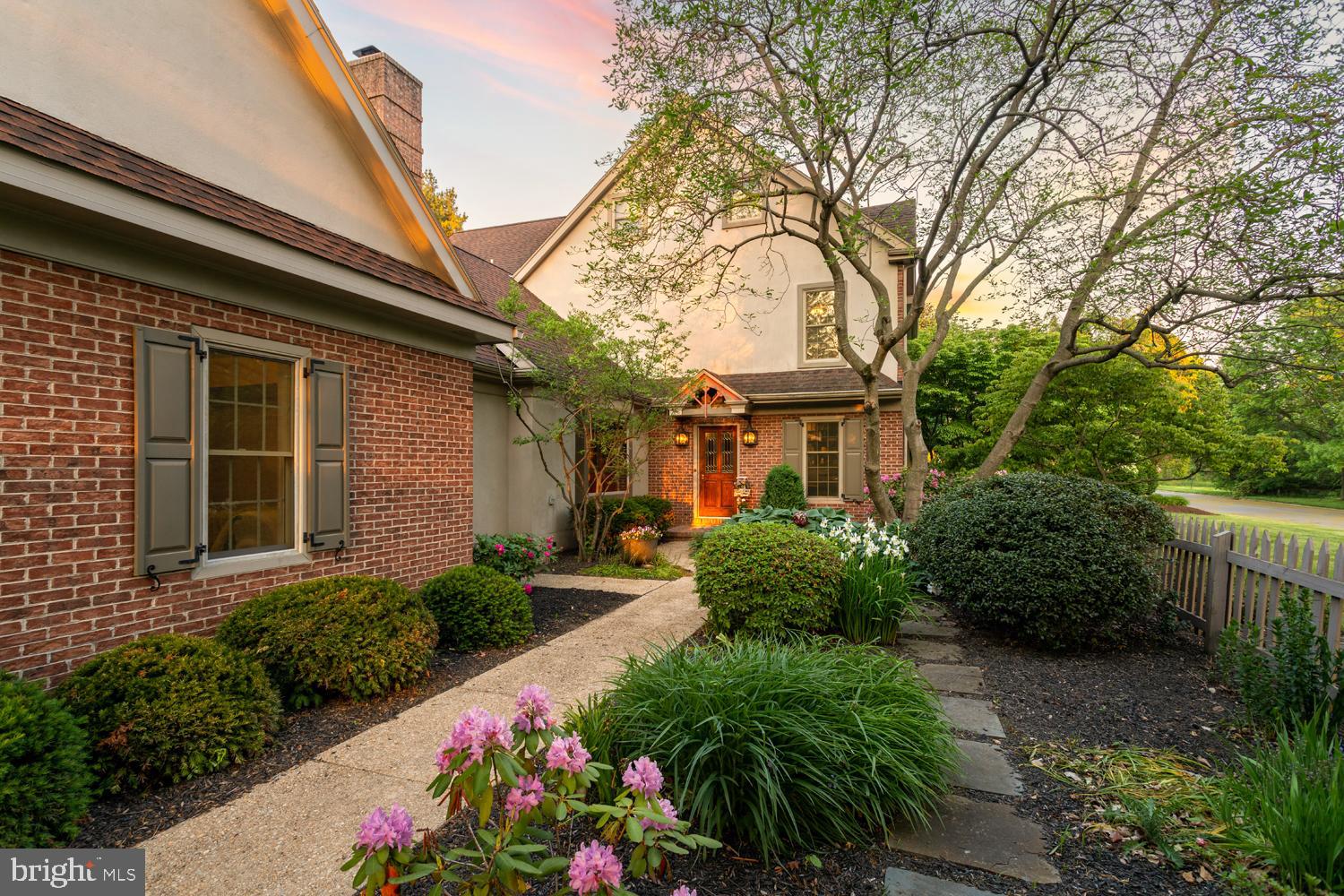 1334 BEACONFIELD LANE