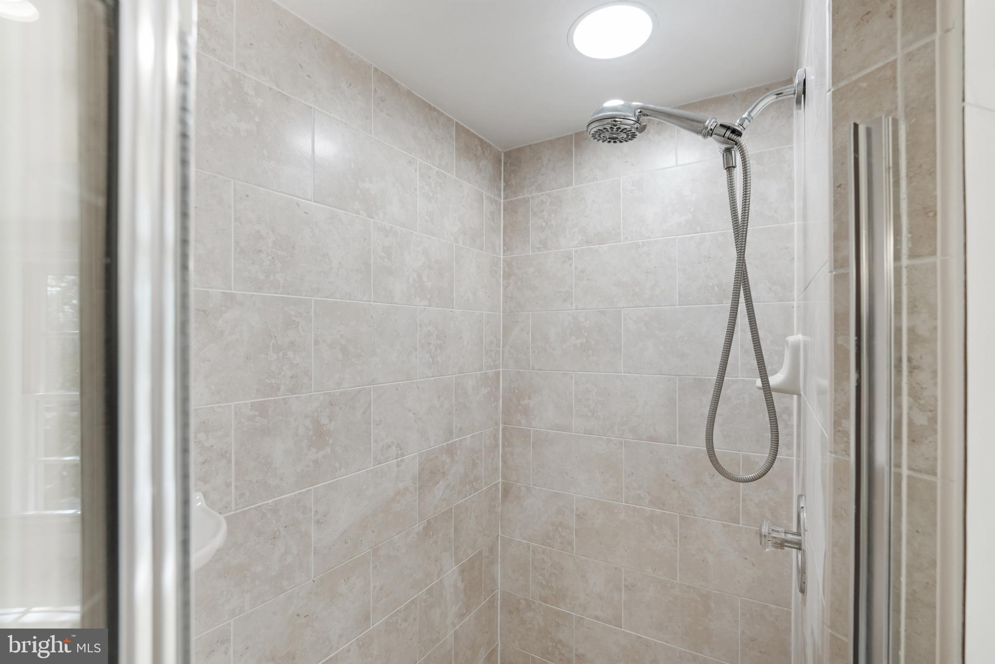 AVENEL - Residential