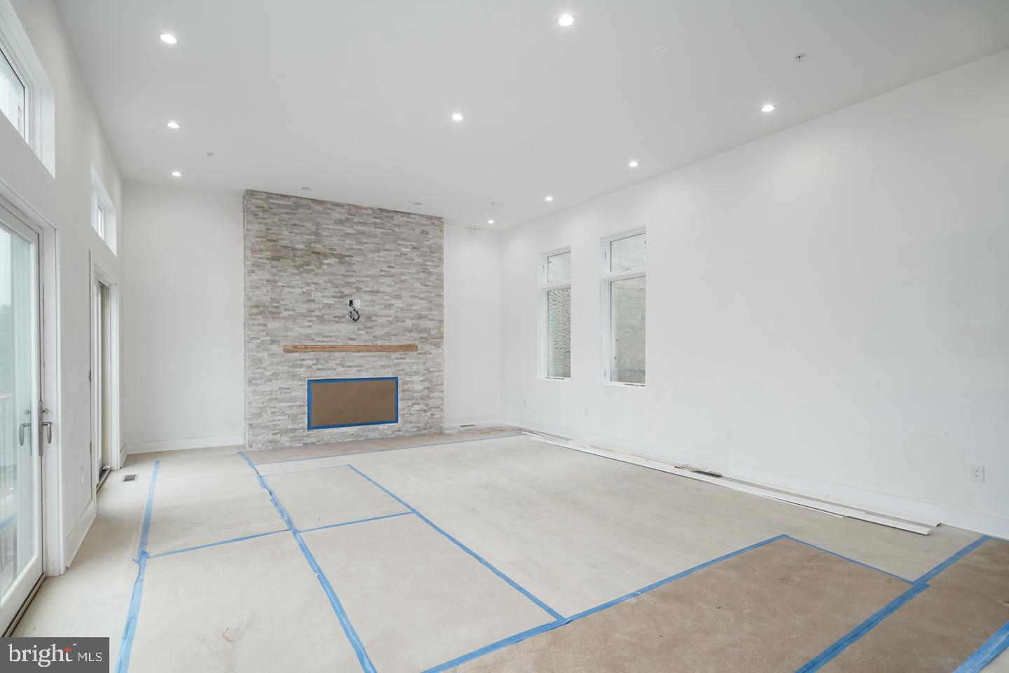 SOCIETY HILL - Residential