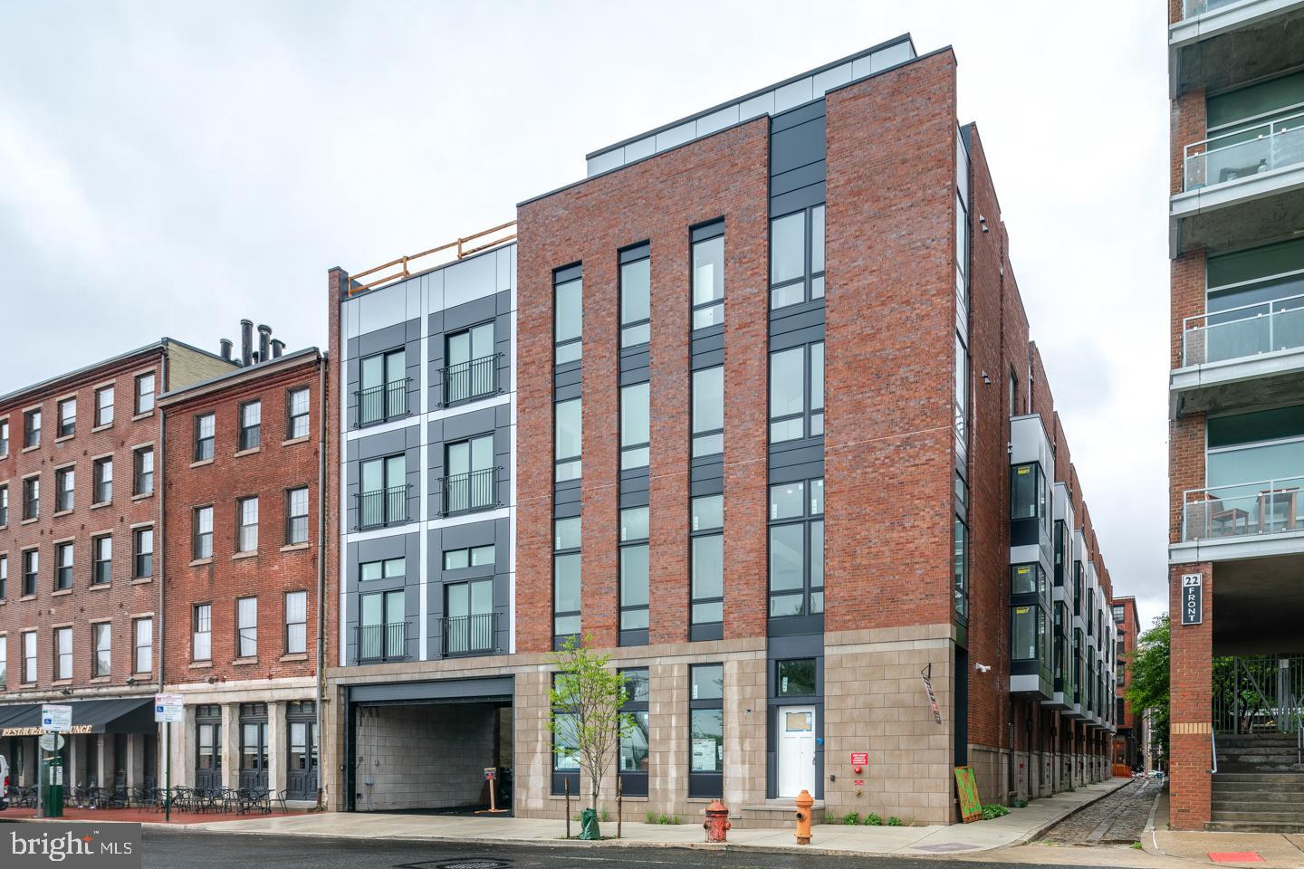 SOCIETY HILL - Residential