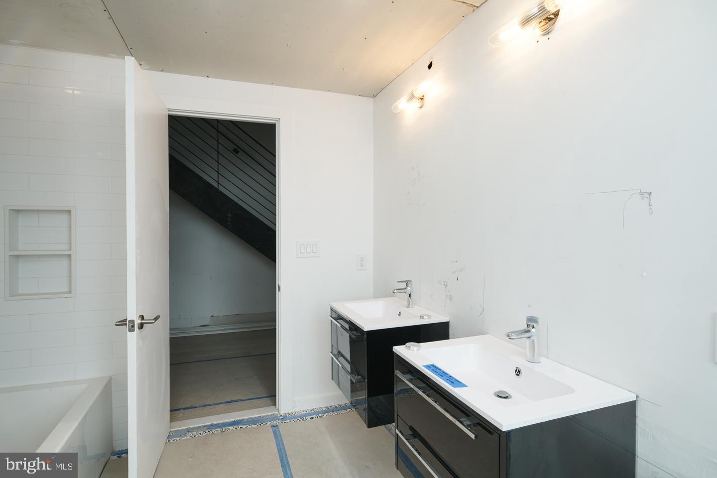 SOCIETY HILL - Residential