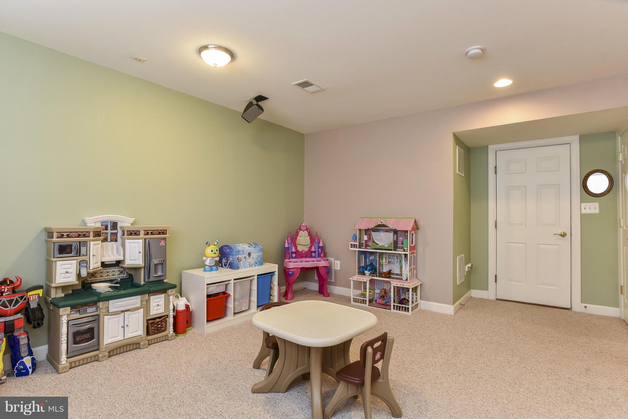 BLOOMS MILL - Residential