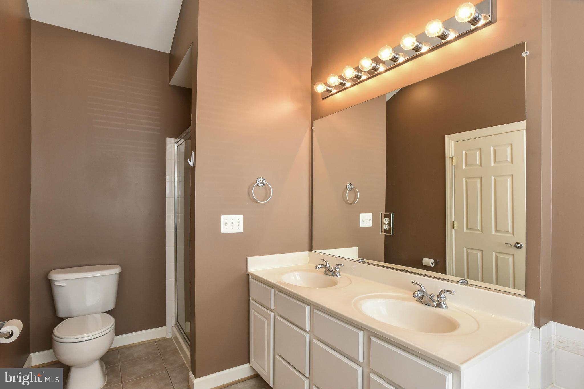 BLOOMS MILL - Residential