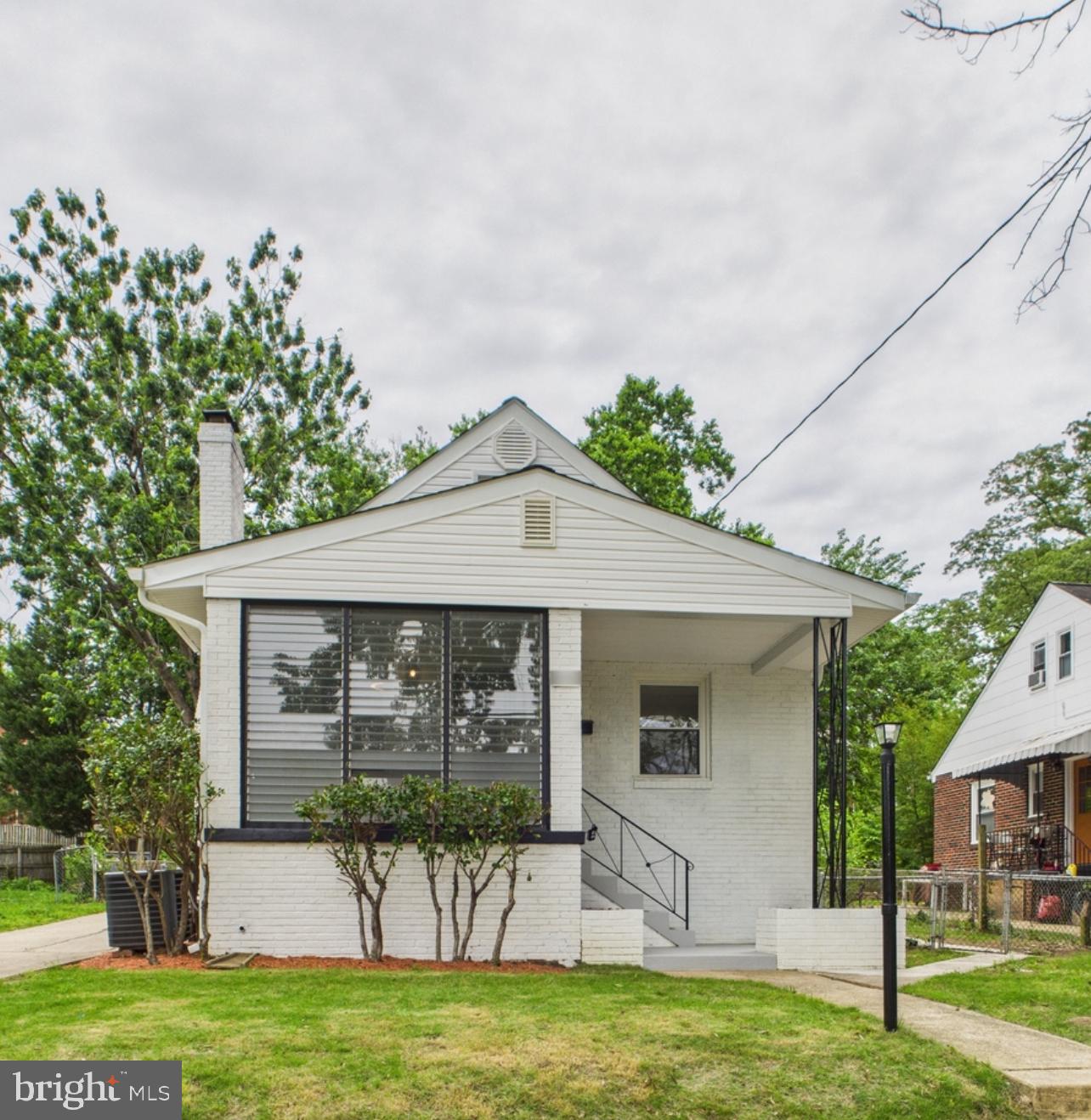 QUEENS CHAPEL MANOR - Residential