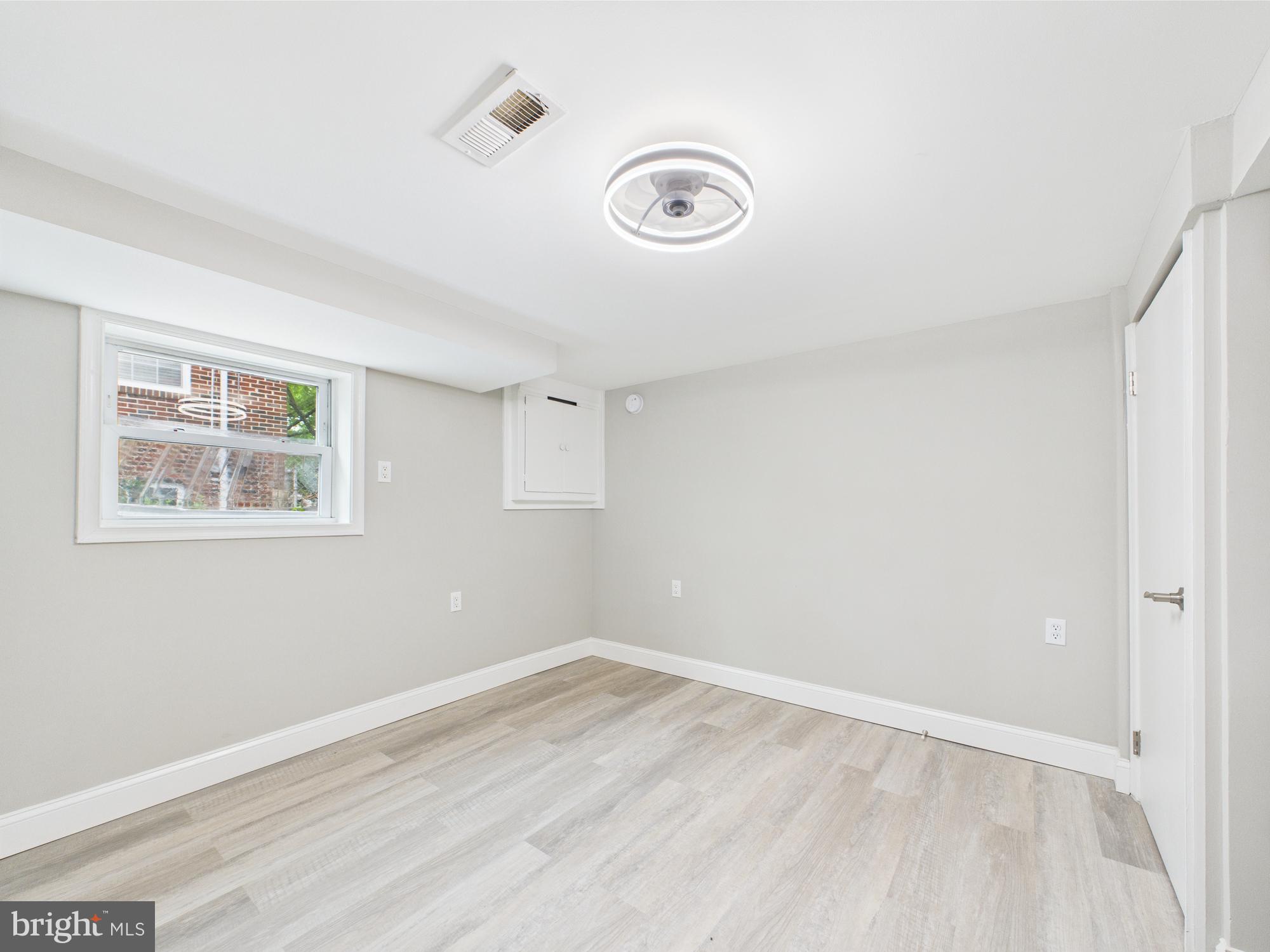 QUEENS CHAPEL MANOR - Residential