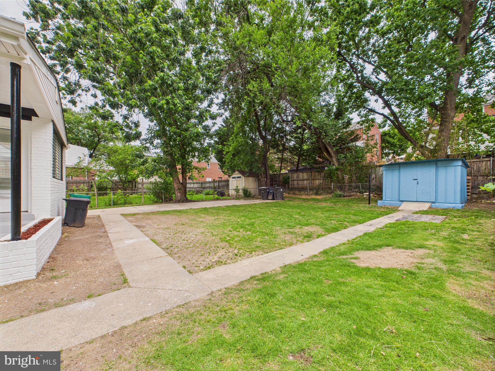 QUEENS CHAPEL MANOR - Residential