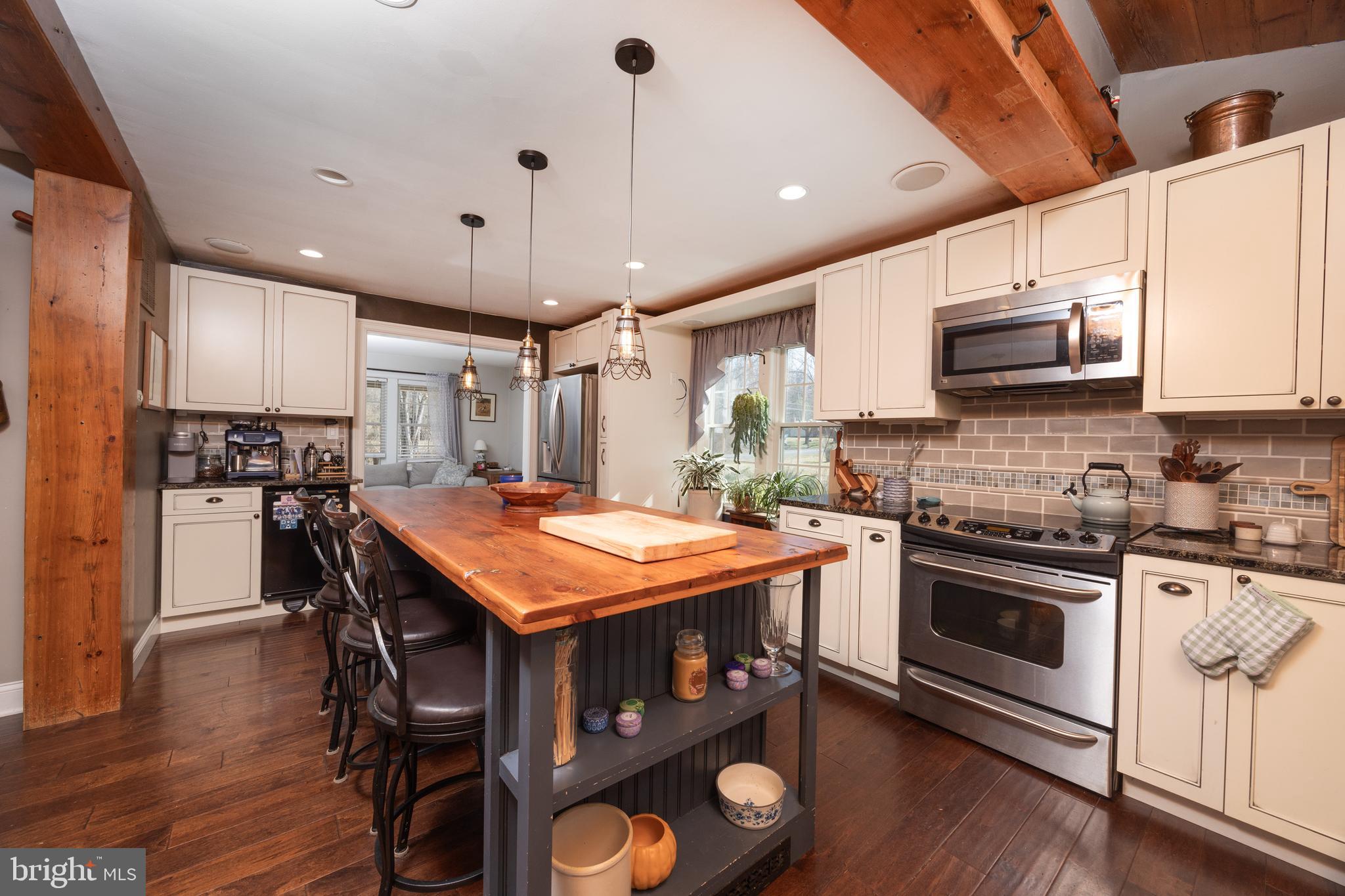 CHESTNUT RIDGE ACR - Residential