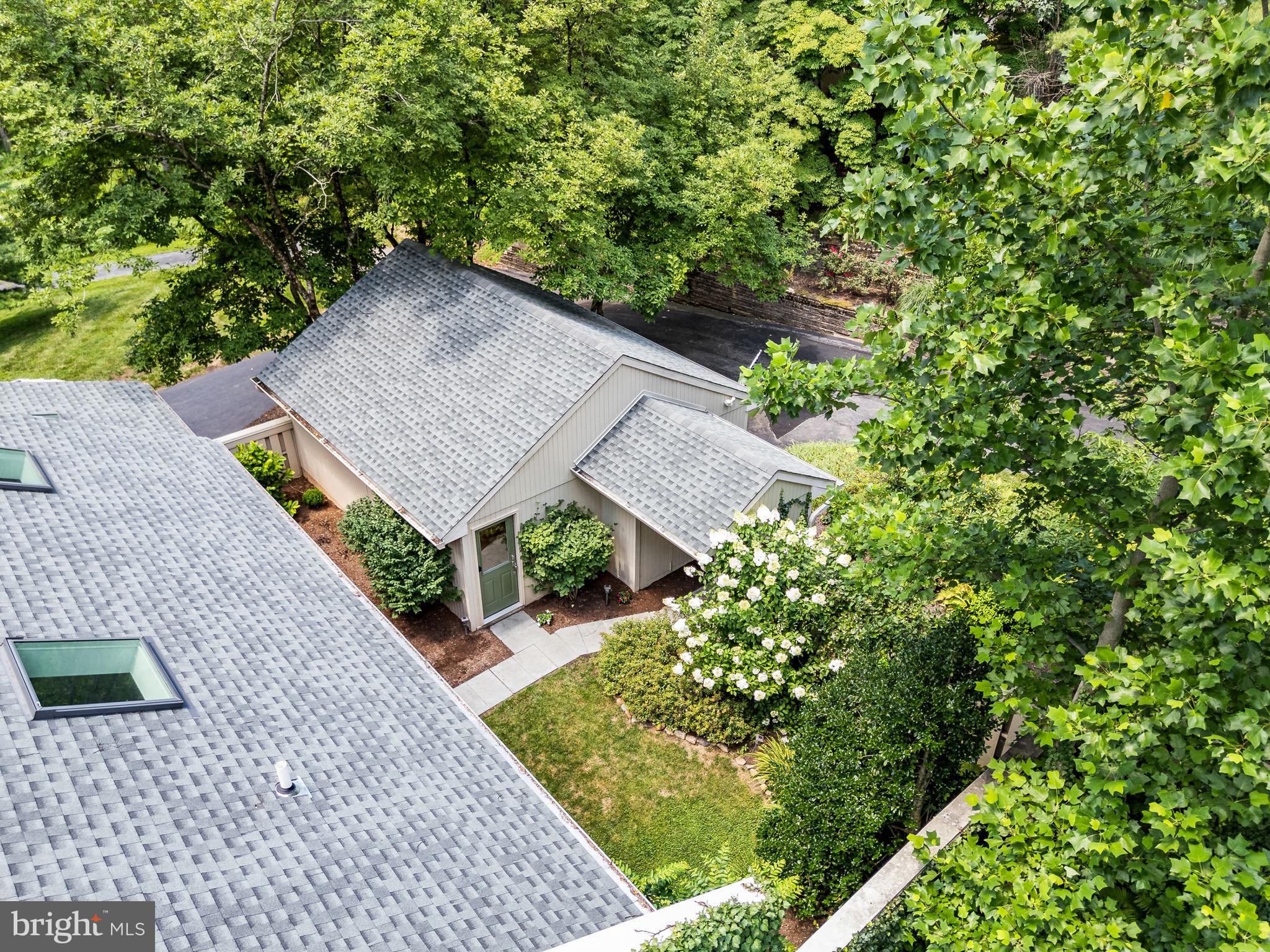 TOFT WOODS - Residential