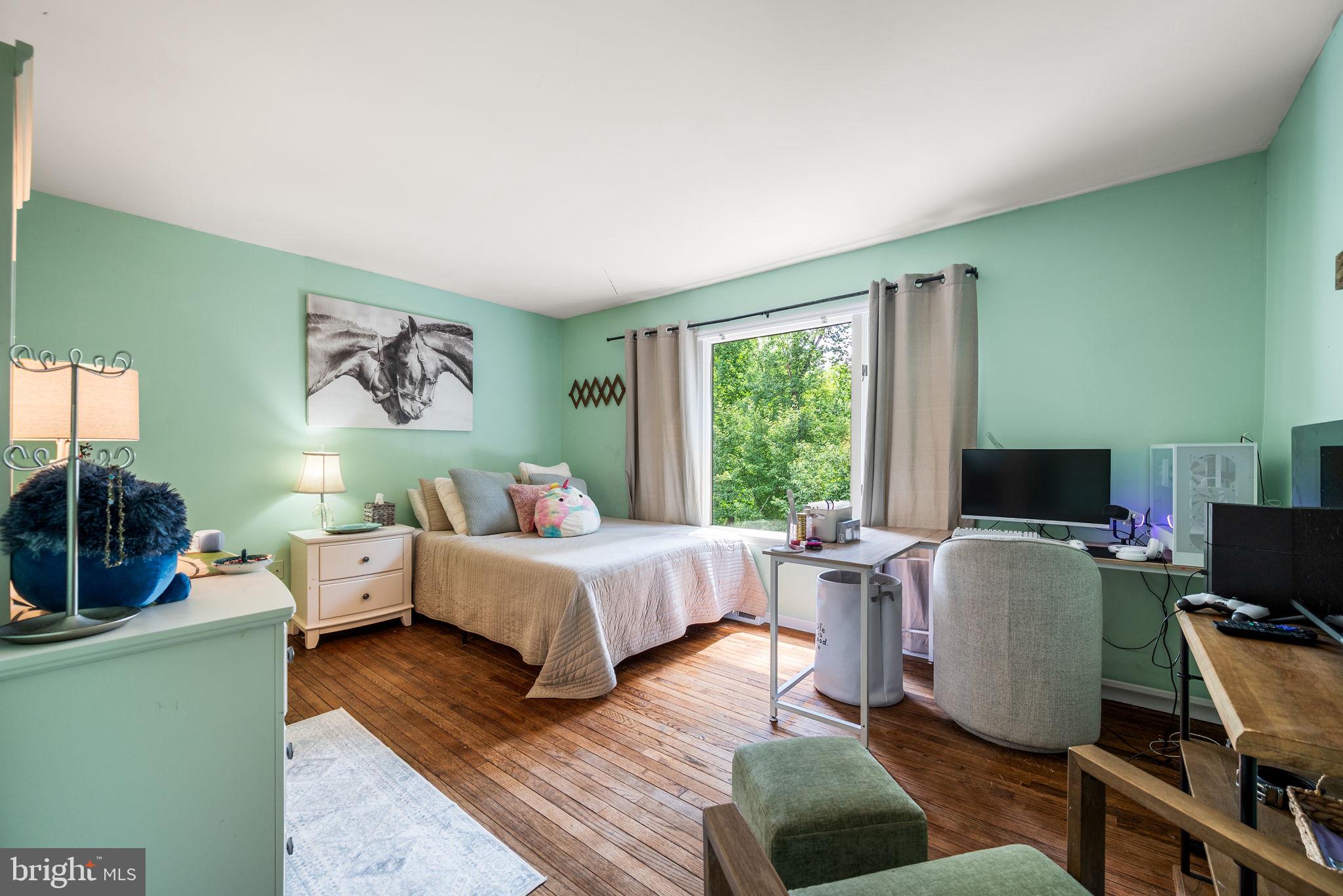 TOFT WOODS - Residential