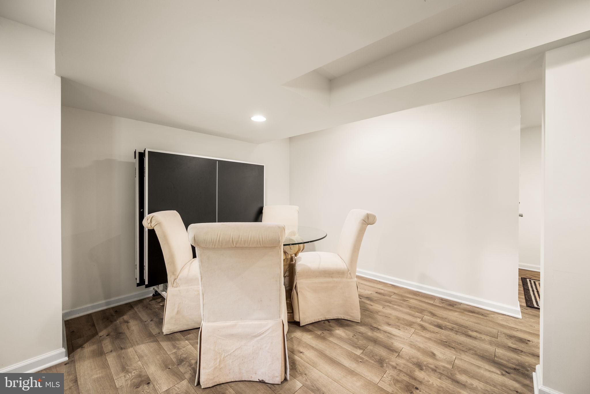 TOFT WOODS - Residential