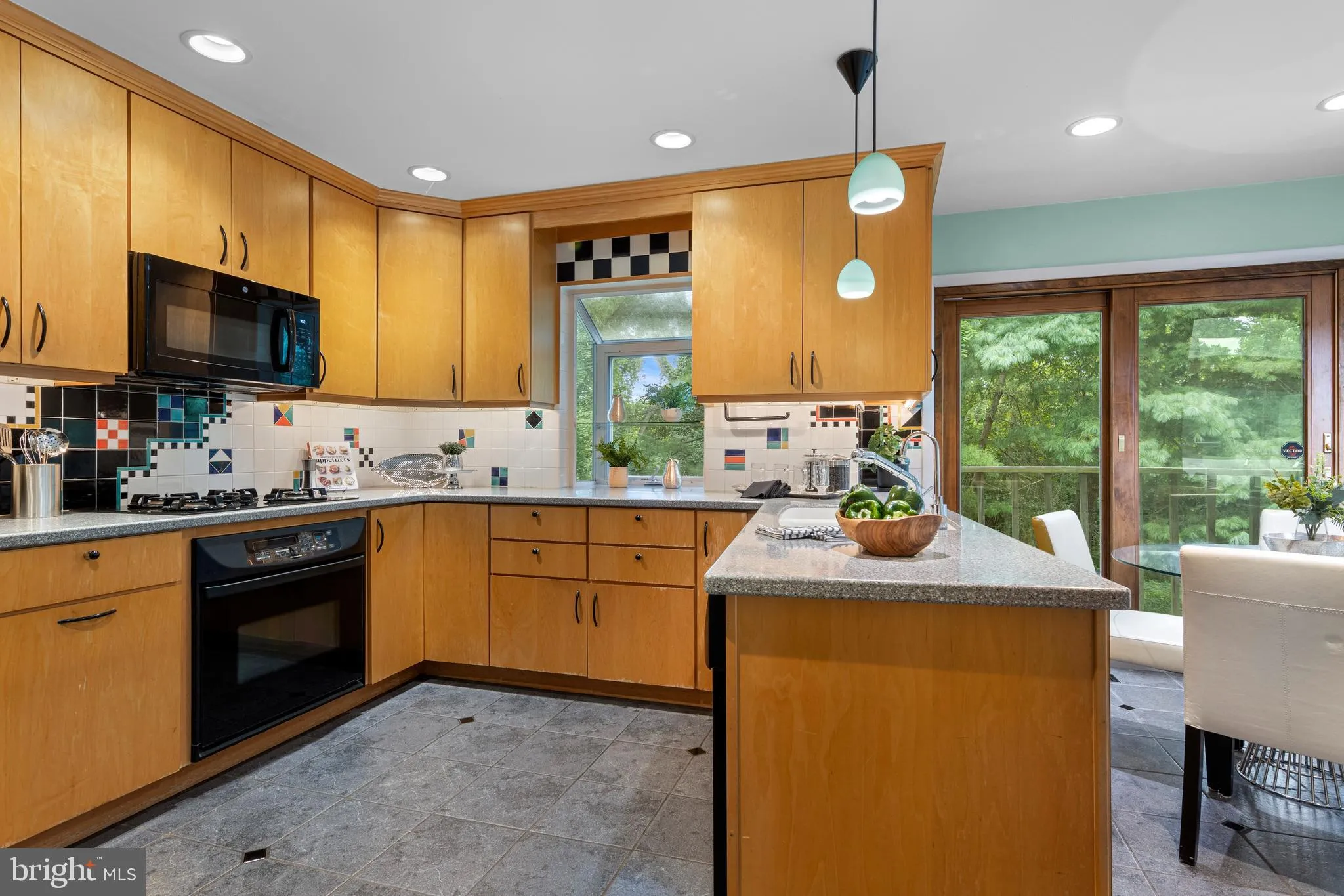 Bryn Mawr, Pennsylvania 19010, United States, 4 Bedrooms Bedrooms, ,3 BathroomsBathrooms,Residential,Pending,201560